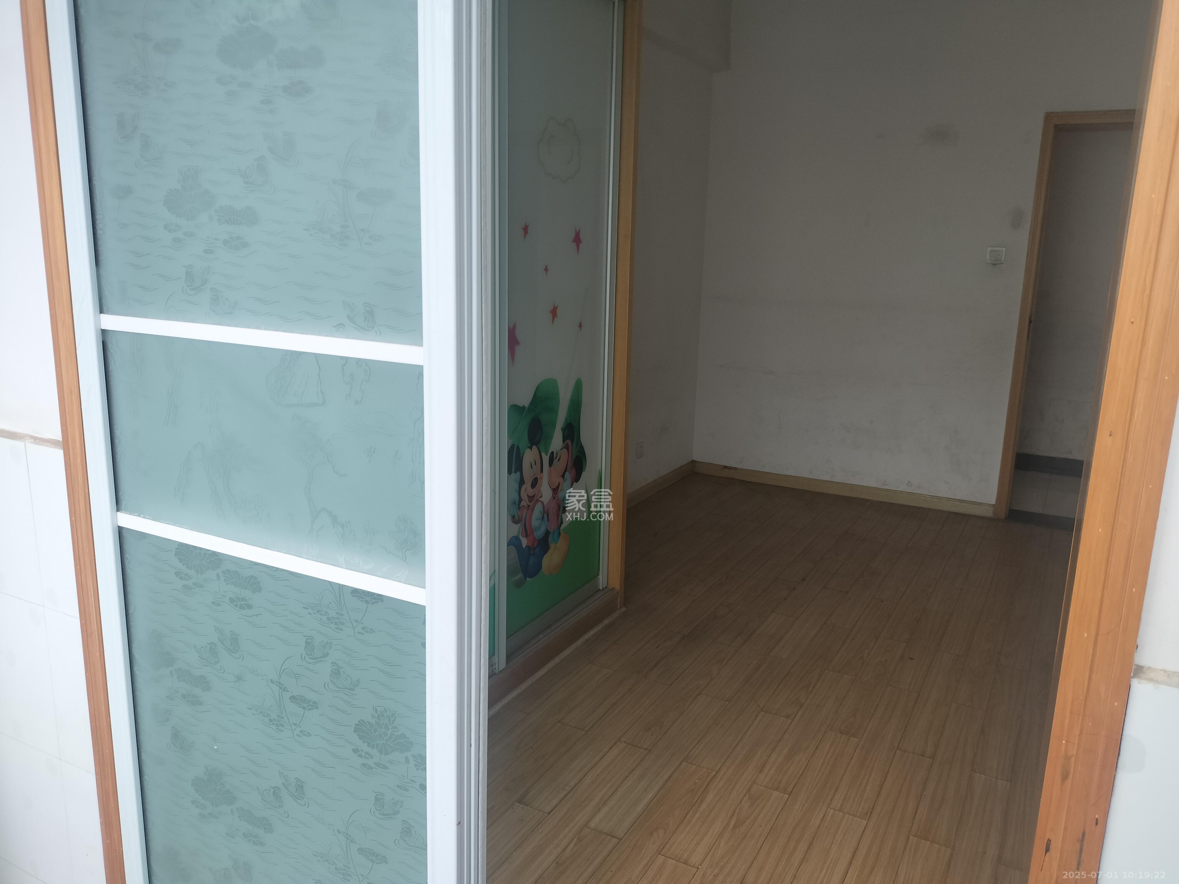 筑梦园 3室2厅2卫 2000.0元/月 筑梦园 3室2厅2卫 2000.0元/月室内图