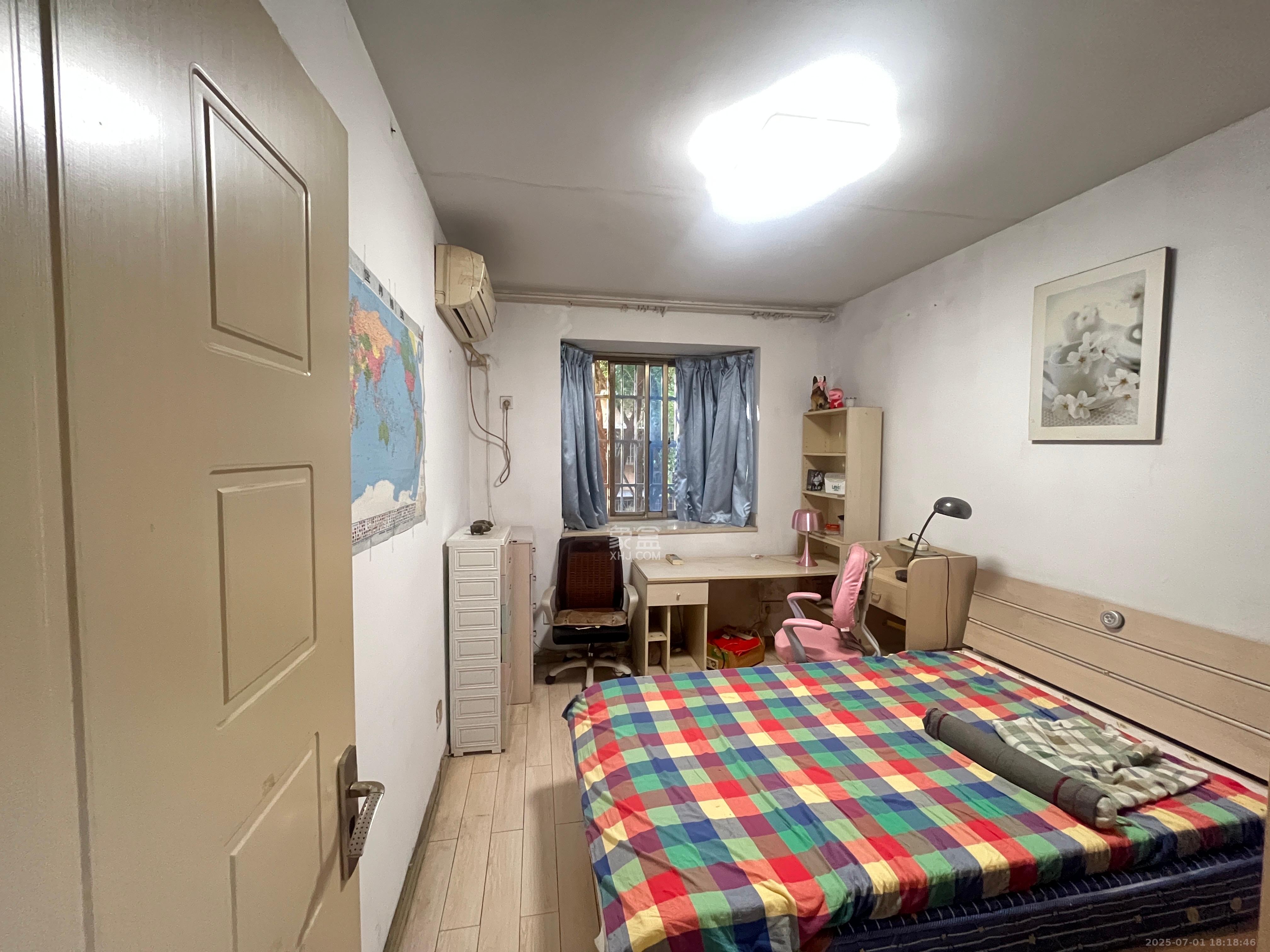 东南明苑 2室2厅1卫 1700.0元/月 东南明苑 2室2厅1卫 1700.0元/月室内图