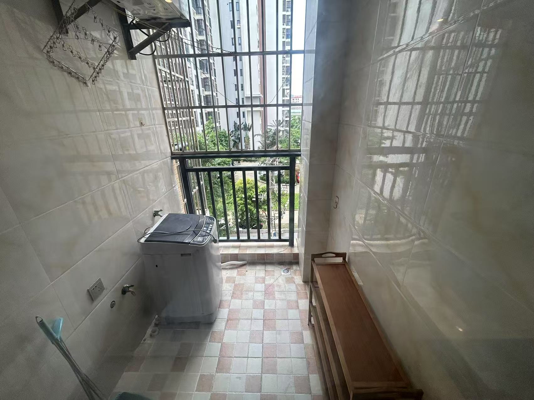 美丽华居 2室1厅1卫 79.0万 美丽华居 2室1厅1卫 79.0万客厅