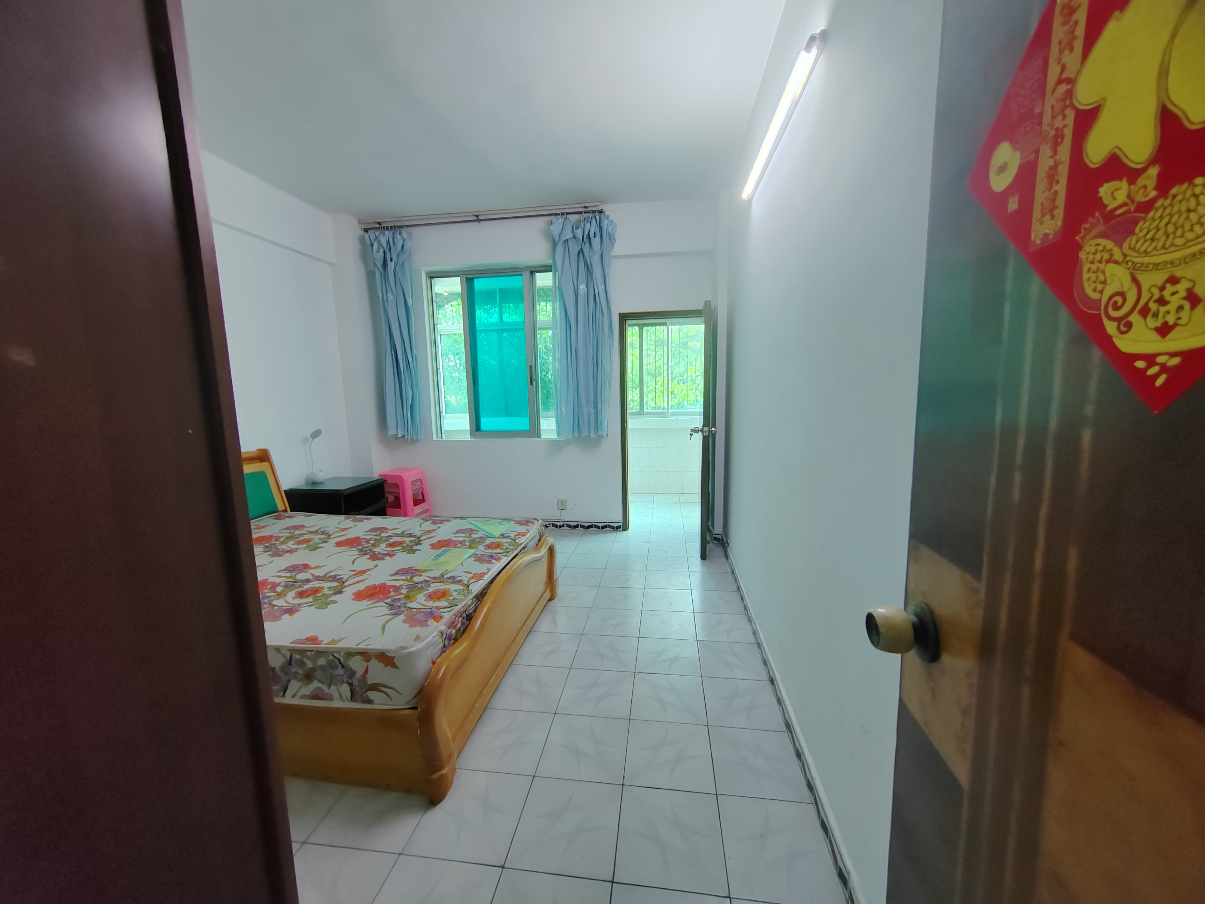 海南省汽车制配厂宿舍(海秀路汽车西站旁) 3室2厅2卫 2200.0元/月 海南省汽车制配厂宿舍(海秀路汽车西站旁) 3室2厅2卫 2200.0元/月室内图