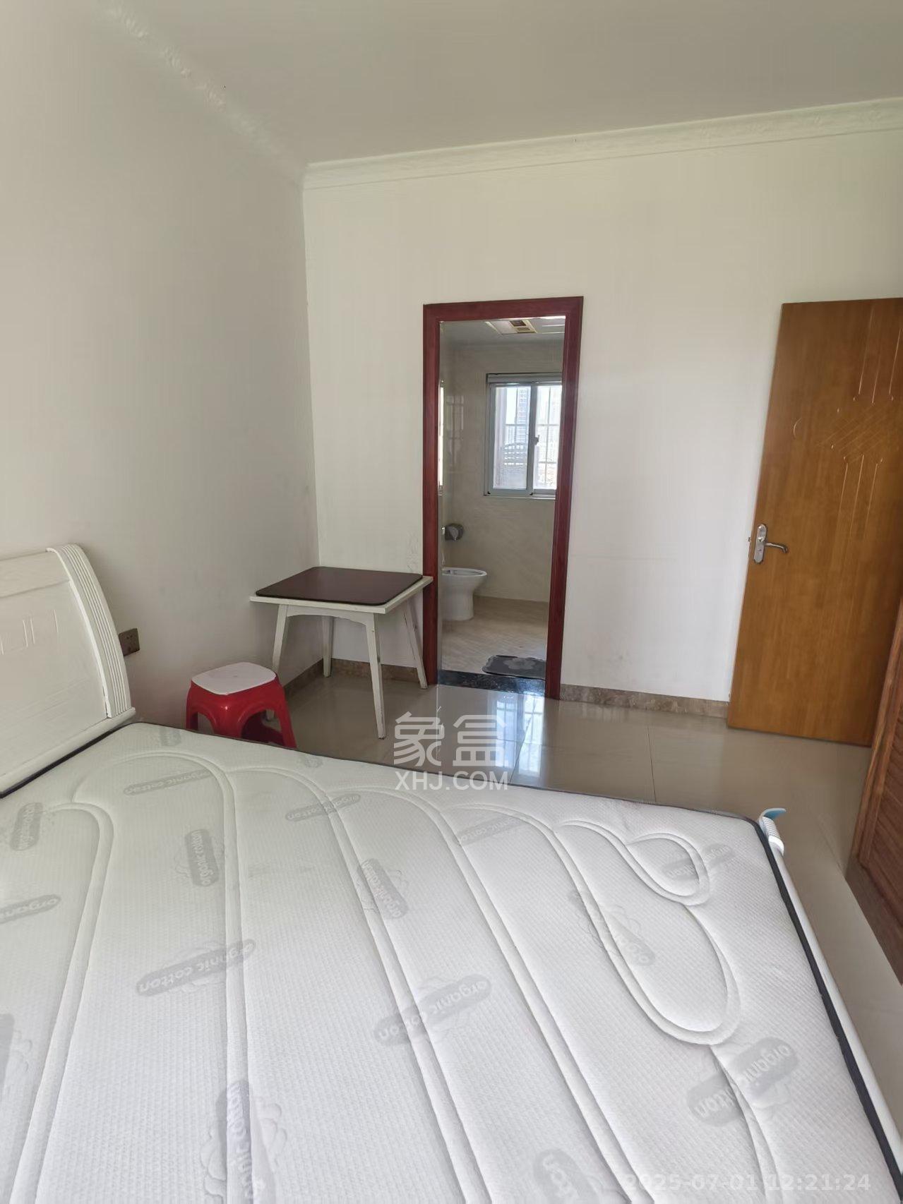 嘉顺苑  3室2厅1卫    2400.0元/月 嘉顺苑  3室2厅1卫    2400.0元/月室内图