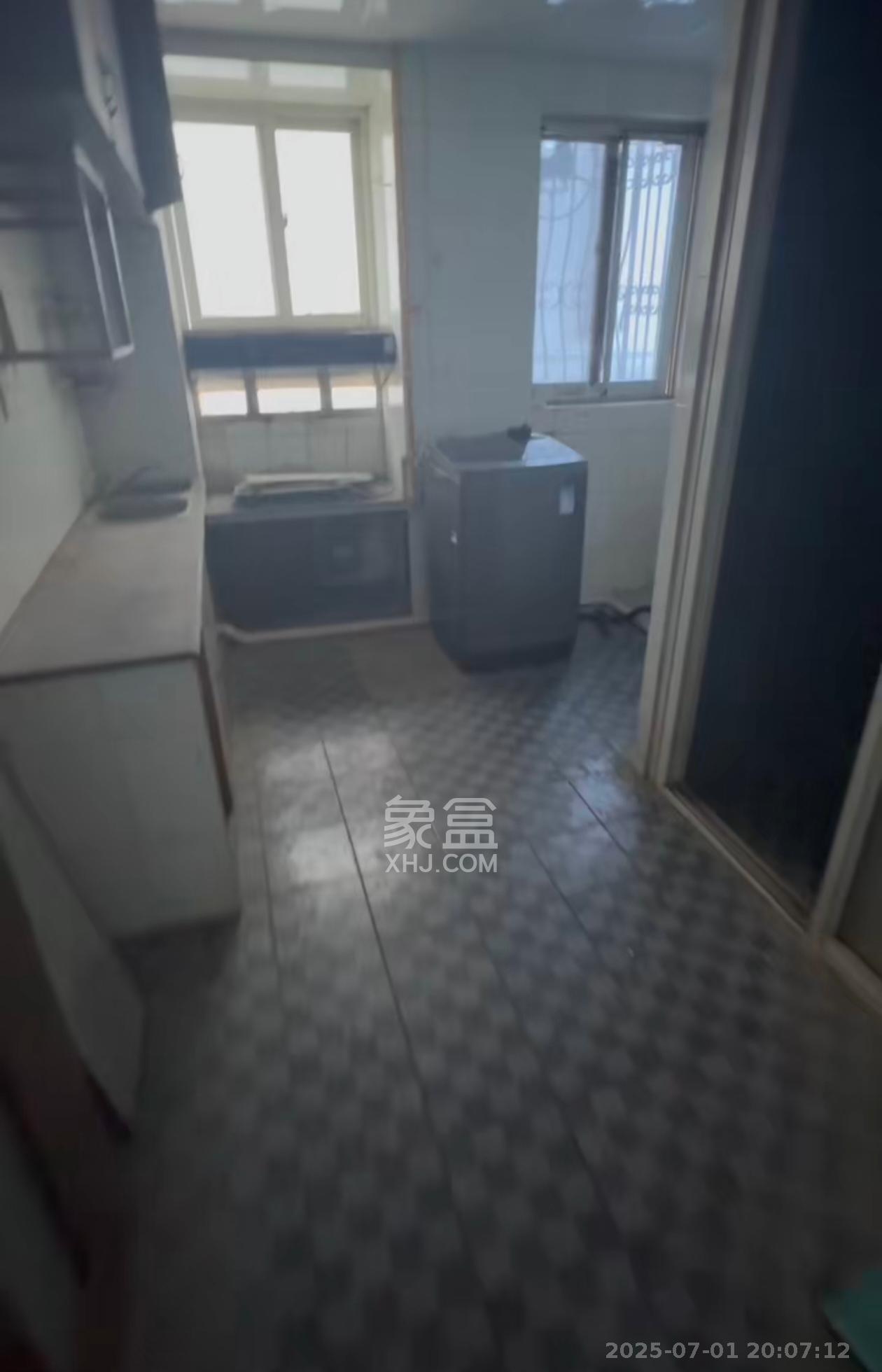 东牌楼街散盘  3室1厅1卫   2100.00元/月室内图