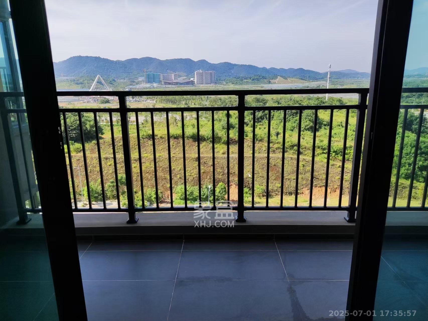 招商华发依云曦城  4室2厅2卫    2600.0元/月 招商华发依云曦城  4室2厅2卫    2600.0元/月室内图