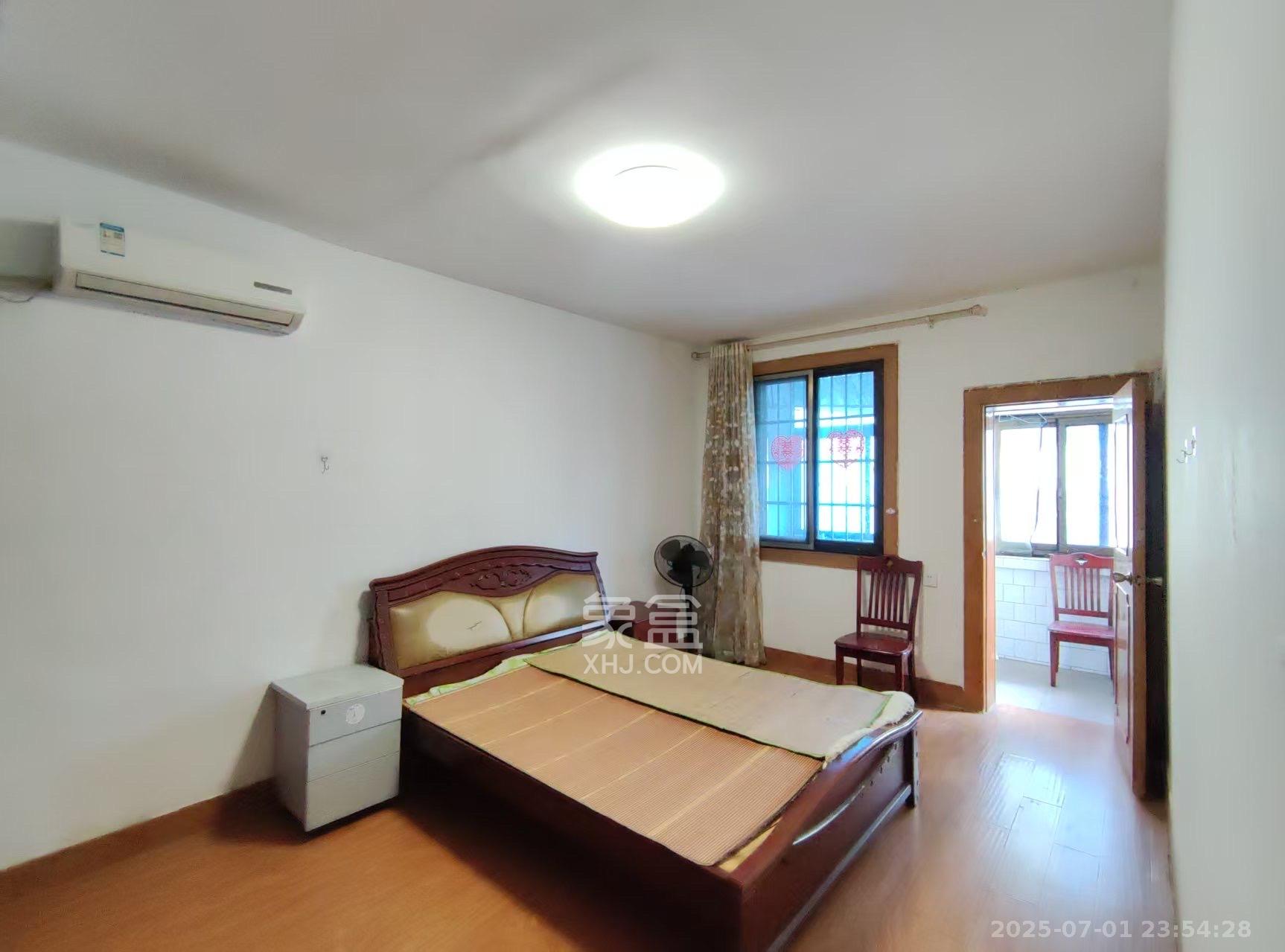 五金矿产进出口集团公司宿舍 2室1厅1卫 1600.0元/月 五金矿产进出口集团公司宿舍 2室1厅1卫 1600.0元/月室内图