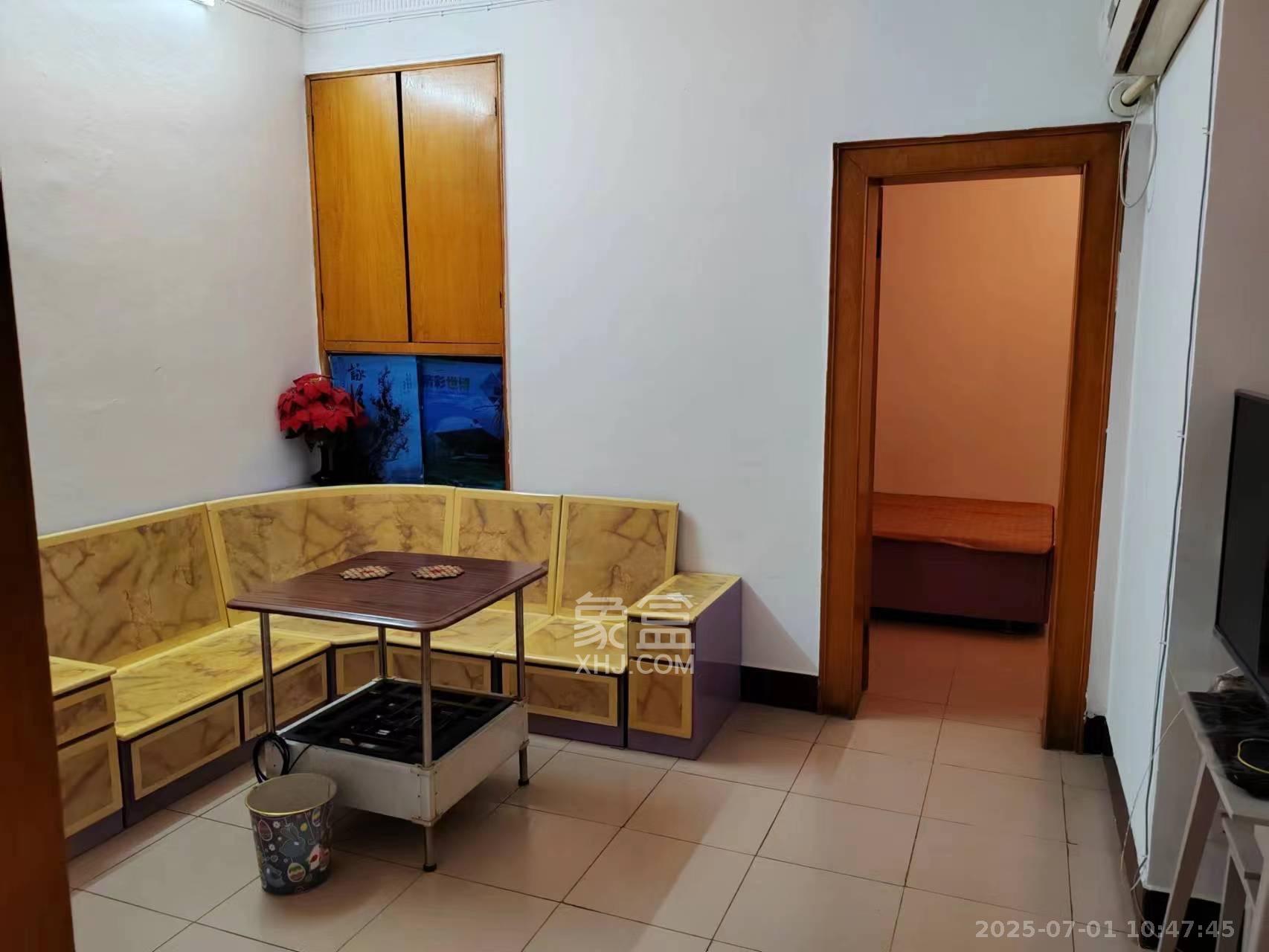 湖南省茶叶有限公司(浏正街)  2室1厅1卫    1800.0元/月 湖南省茶叶有限公司(浏正街)  2室1厅1卫    1800.0元/月