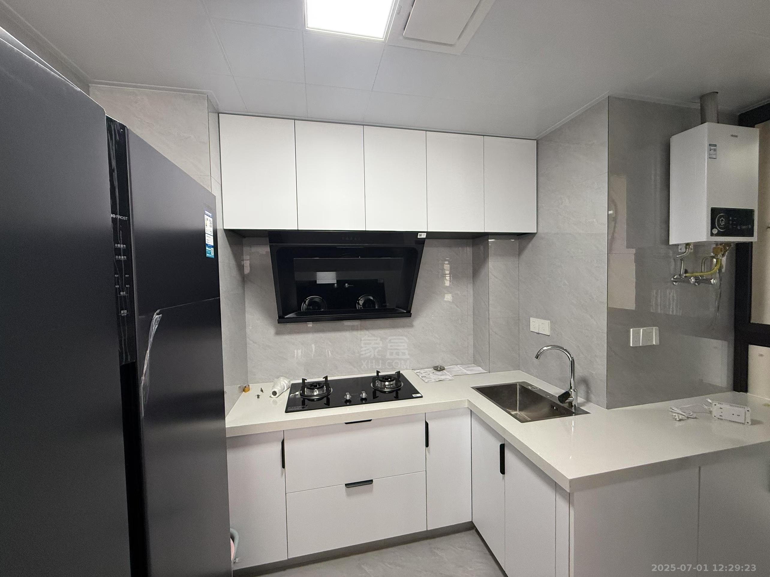 中海誉园 2室2厅1卫 2700.0元/月 中海誉园 2室2厅1卫 2700.0元/月室内图