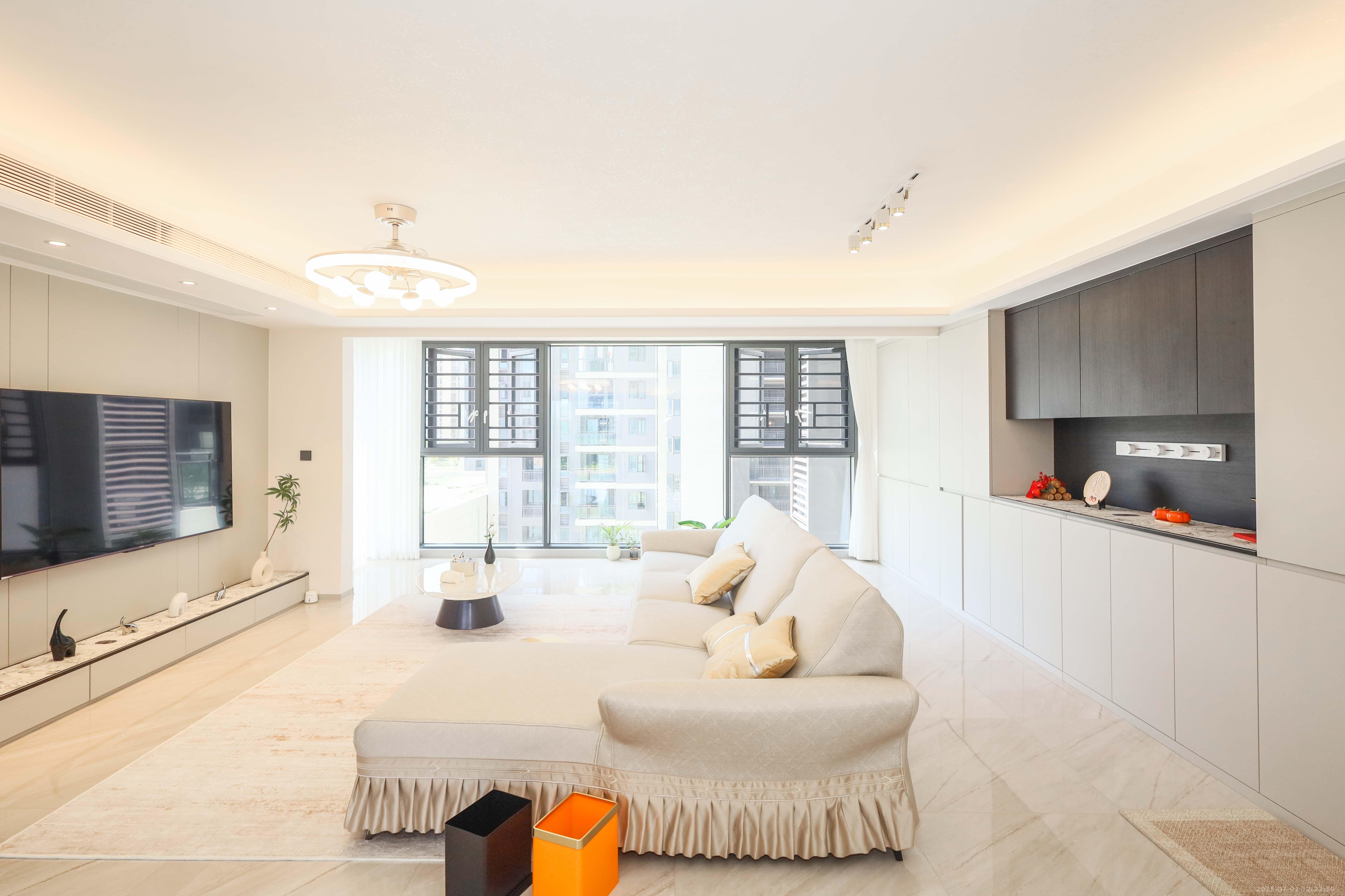 碧桂园博萃梅溪 4室2厅2卫 173.0万 碧桂园博萃梅溪 4室2厅2卫 173.0万客厅