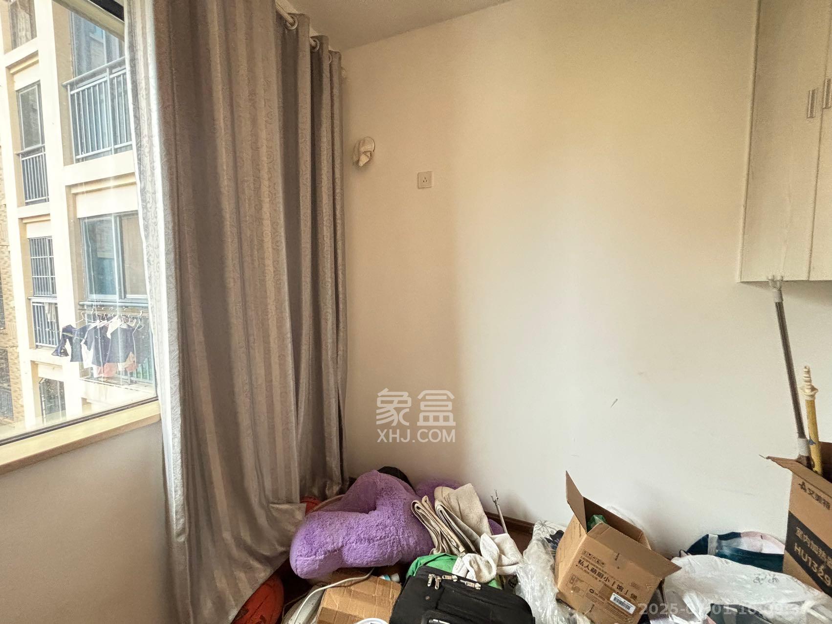 中南红领邦(红星嘉和苑) 3室1厅1卫 2300.0元/月 中南红领邦(红星嘉和苑) 3室1厅1卫 2300.0元/月室内图