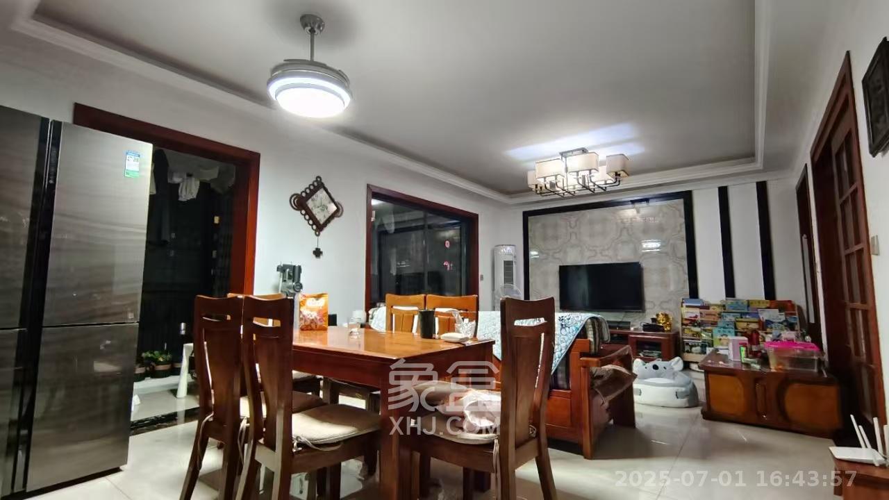 梅溪湖合能璞丽 4室2厅1卫 3500.0元/月 梅溪湖合能璞丽 4室2厅1卫 3500.0元/月室内图