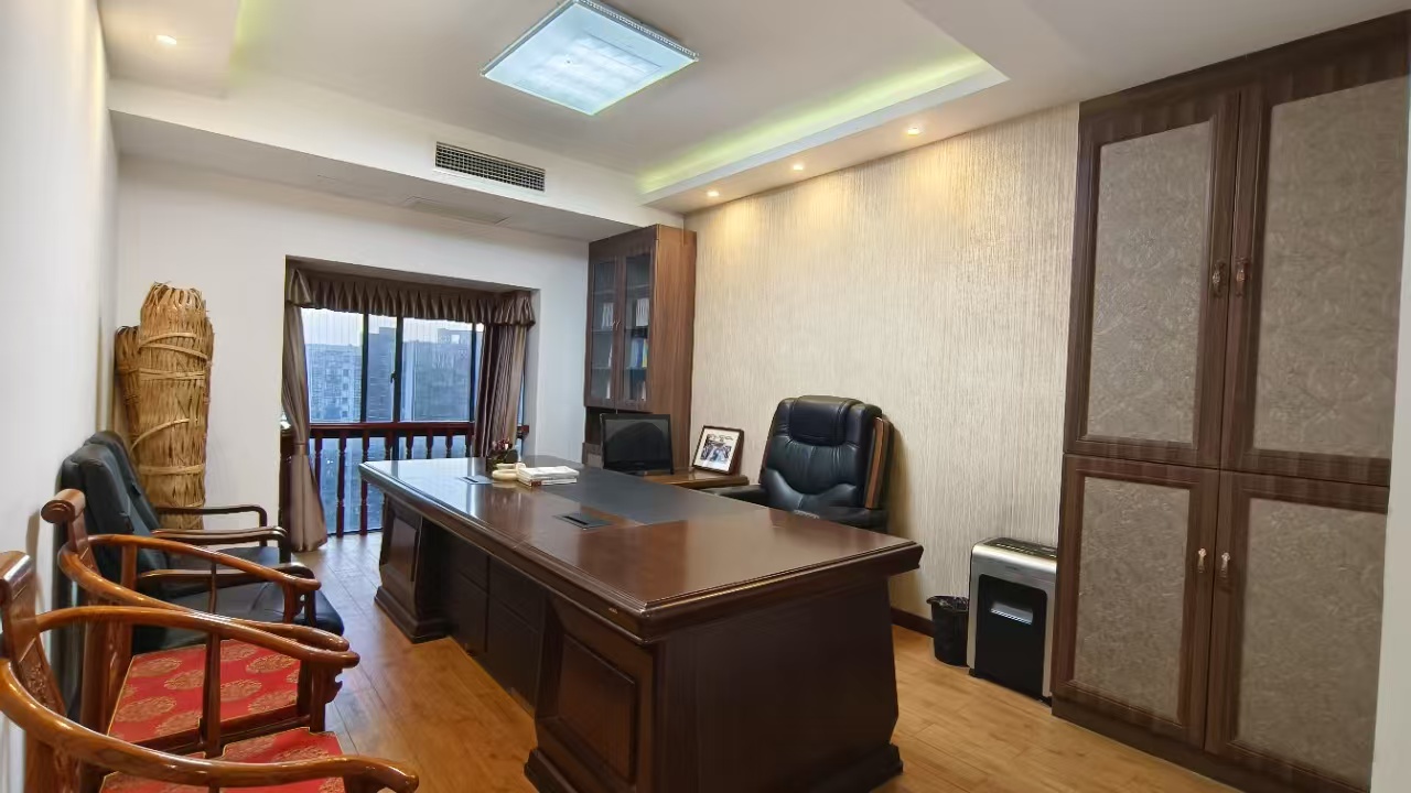 世纪嘉苑 4室2厅2卫 4800.0元/月 世纪嘉苑 4室2厅2卫 4800.0元/月室内图