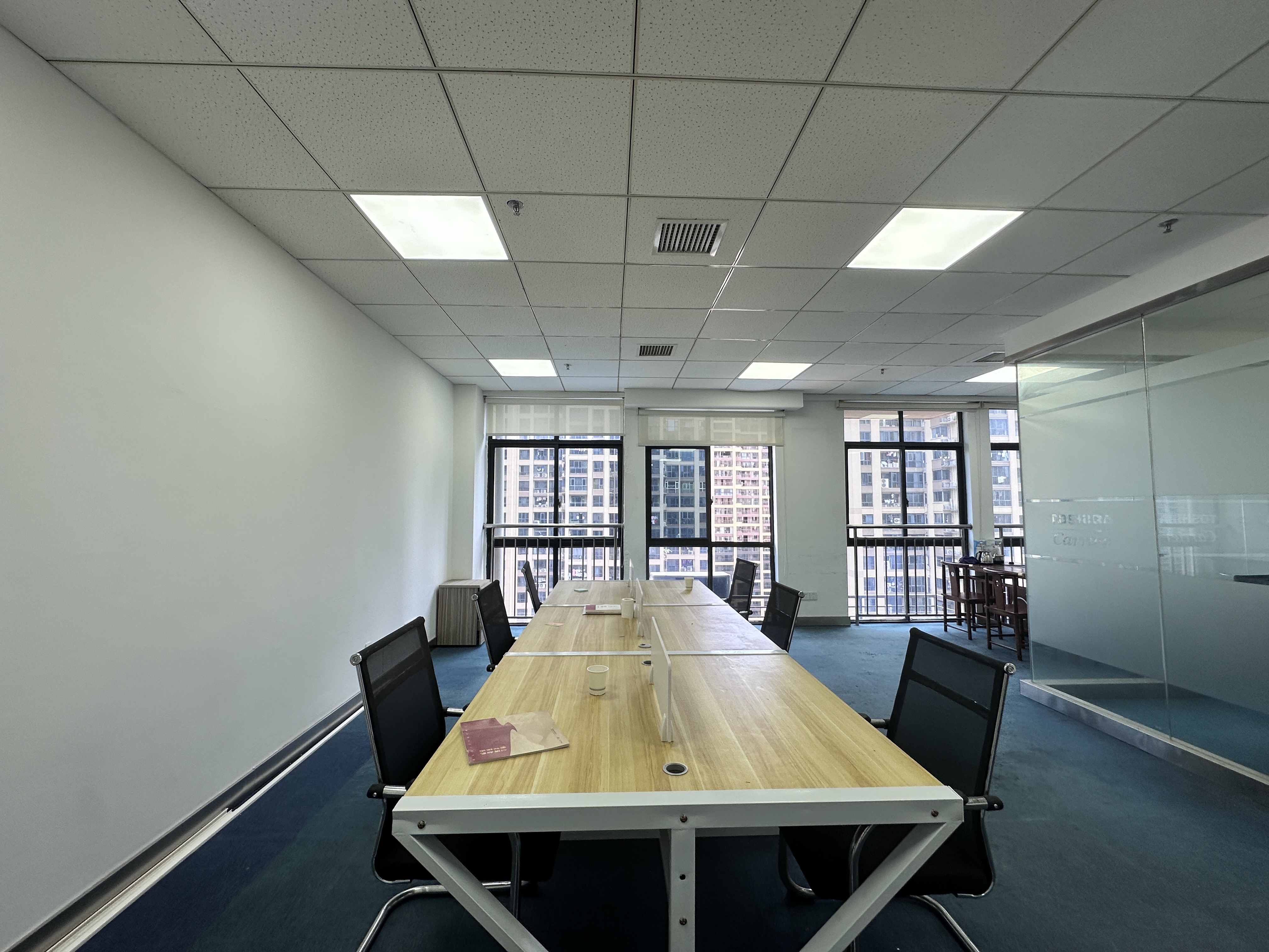 融冠亲城50写字楼 1室0厅0卫 4000.0元/月 融冠亲城50写字楼 1室0厅0卫 4000.0元/月室内图