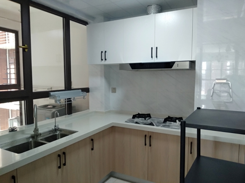 天嘉翰廷 3室2厅2卫 2000.0元/月 天嘉翰廷 3室2厅2卫 2000.0元/月室内图