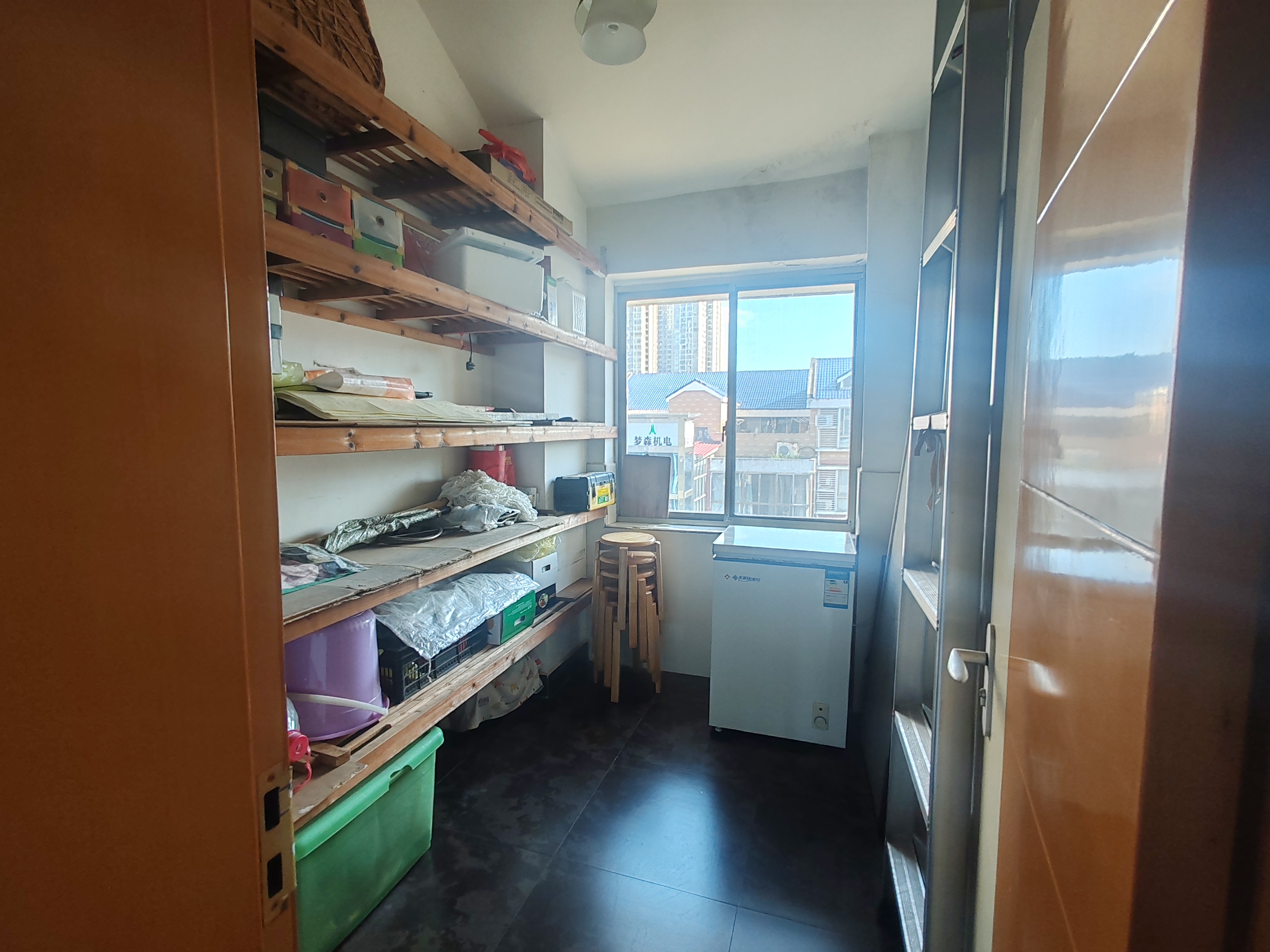 桂苑新村  6室2厅3卫   108.00万室内图