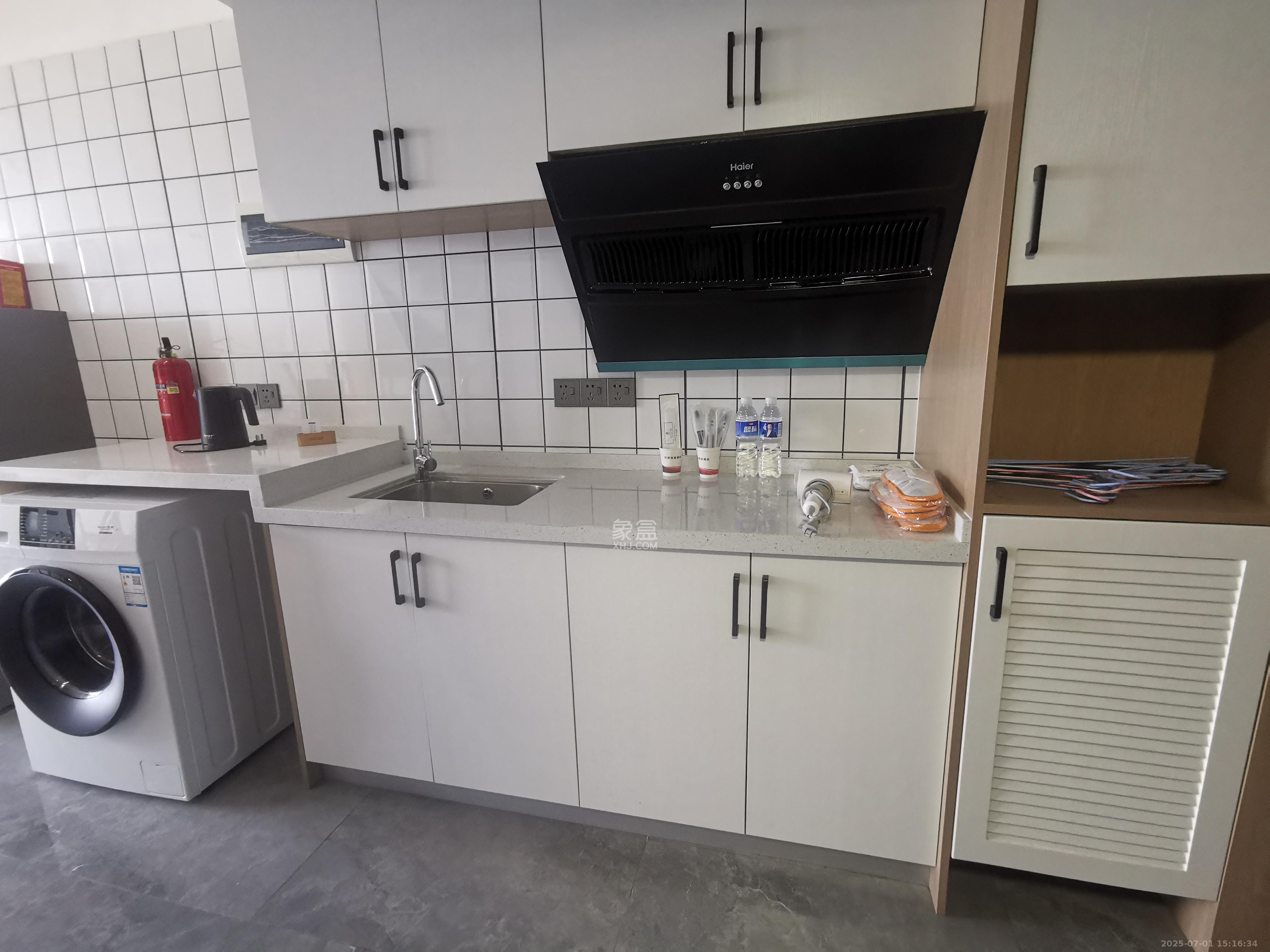 绿地长沙城际空间站(绿地新里佳苑) 1室0厅0卫 2100.0元/月 绿地长沙城际空间站(绿地新里佳苑) 1室0厅0卫 2100.0元/月室内图