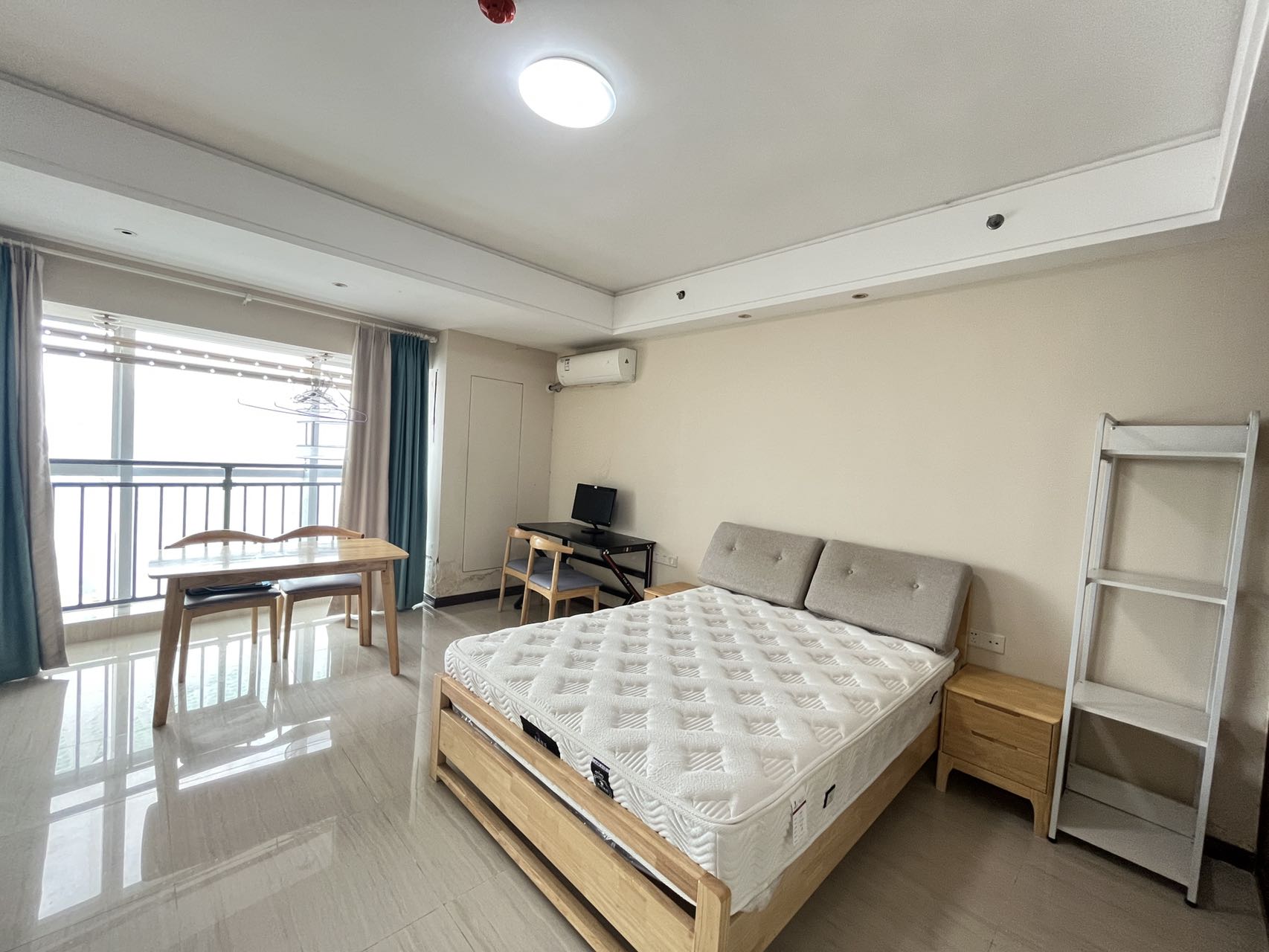 中国城星悦居  1室1厅1卫    2000.0元/月 中国城星悦居  1室1厅1卫    2000.0元/月室内图