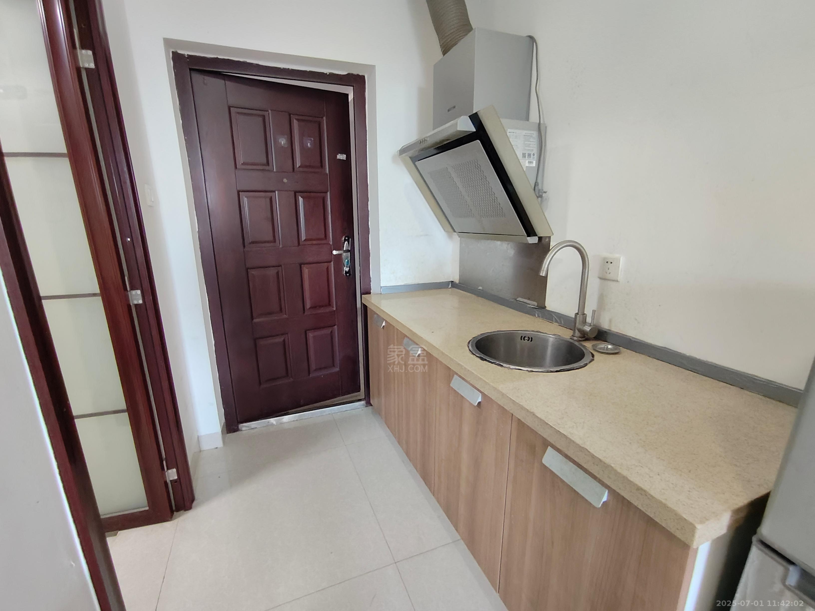 康桥美郡 1室1厅1卫 1000.0元/月 康桥美郡 1室1厅1卫 1000.0元/月室内图