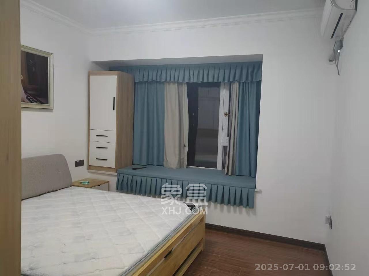 万达华府  3室2厅2卫   2000.00元/月室内图