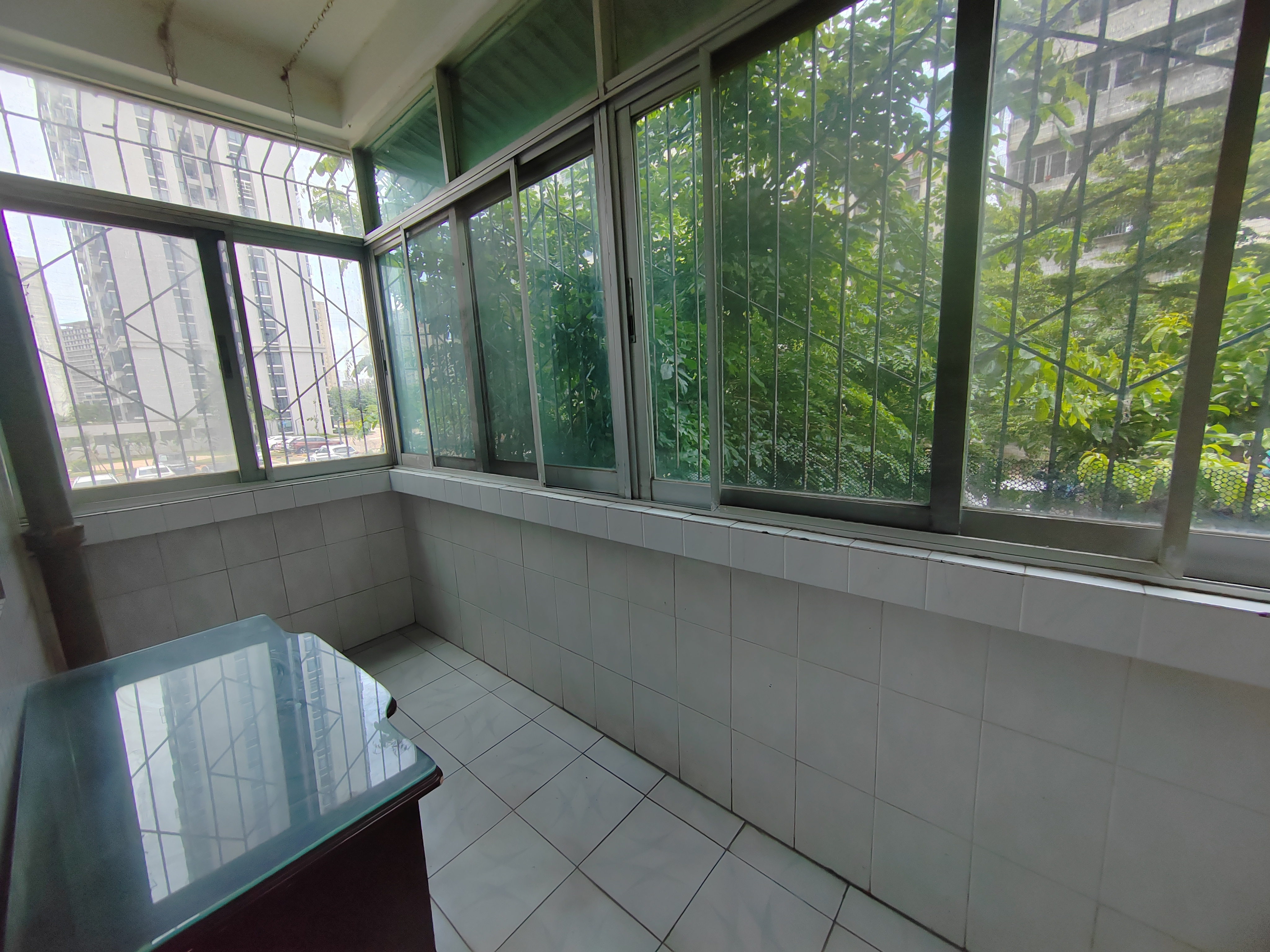 海南省汽车制配厂宿舍(海秀路汽车西站旁) 3室2厅2卫 2200.0元/月 海南省汽车制配厂宿舍(海秀路汽车西站旁) 3室2厅2卫 2200.0元/月室内图