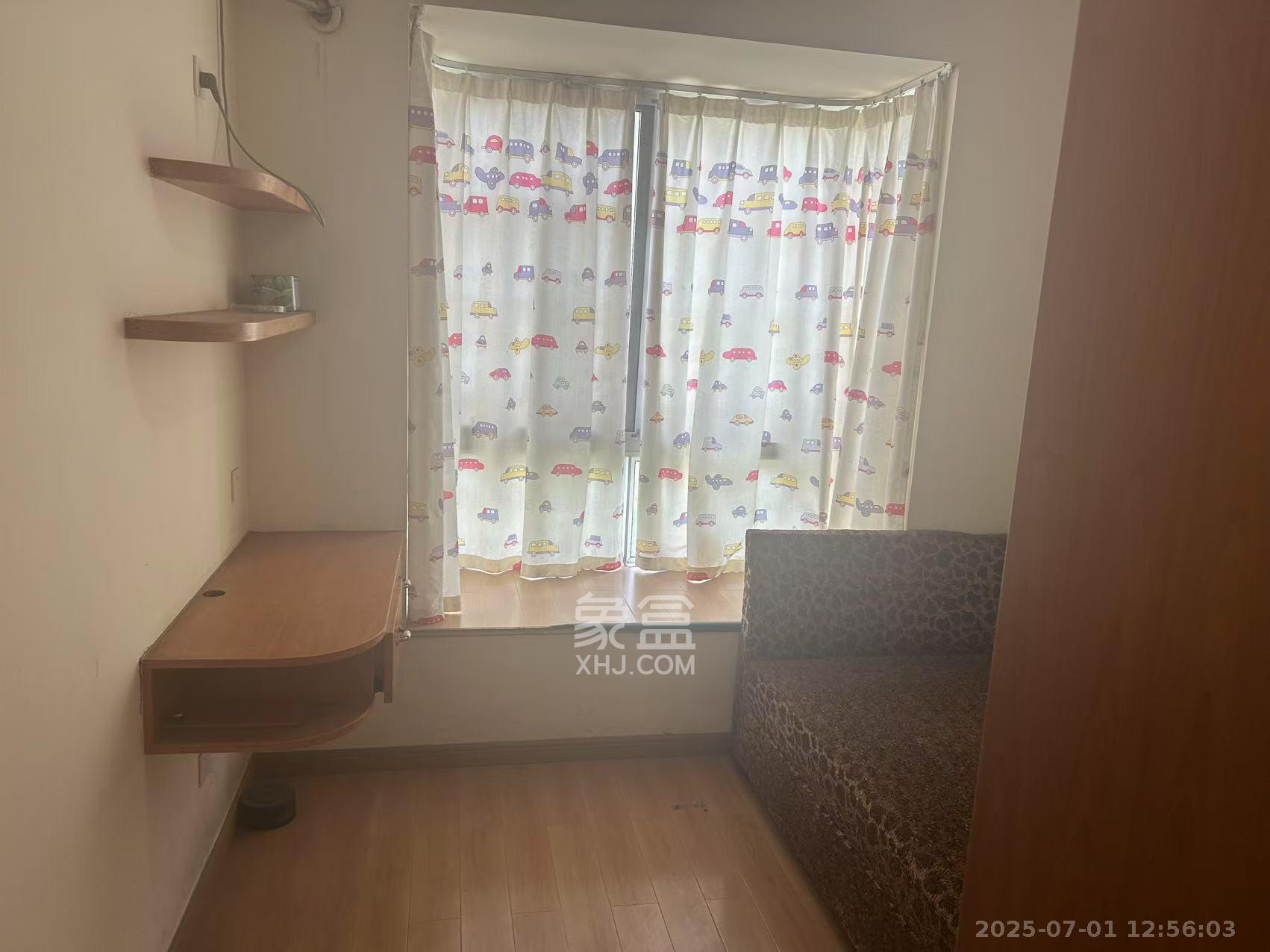 东业苹果社区  2室1厅1卫    1500.0元/月 东业苹果社区  2室1厅1卫    1500.0元/月室内图