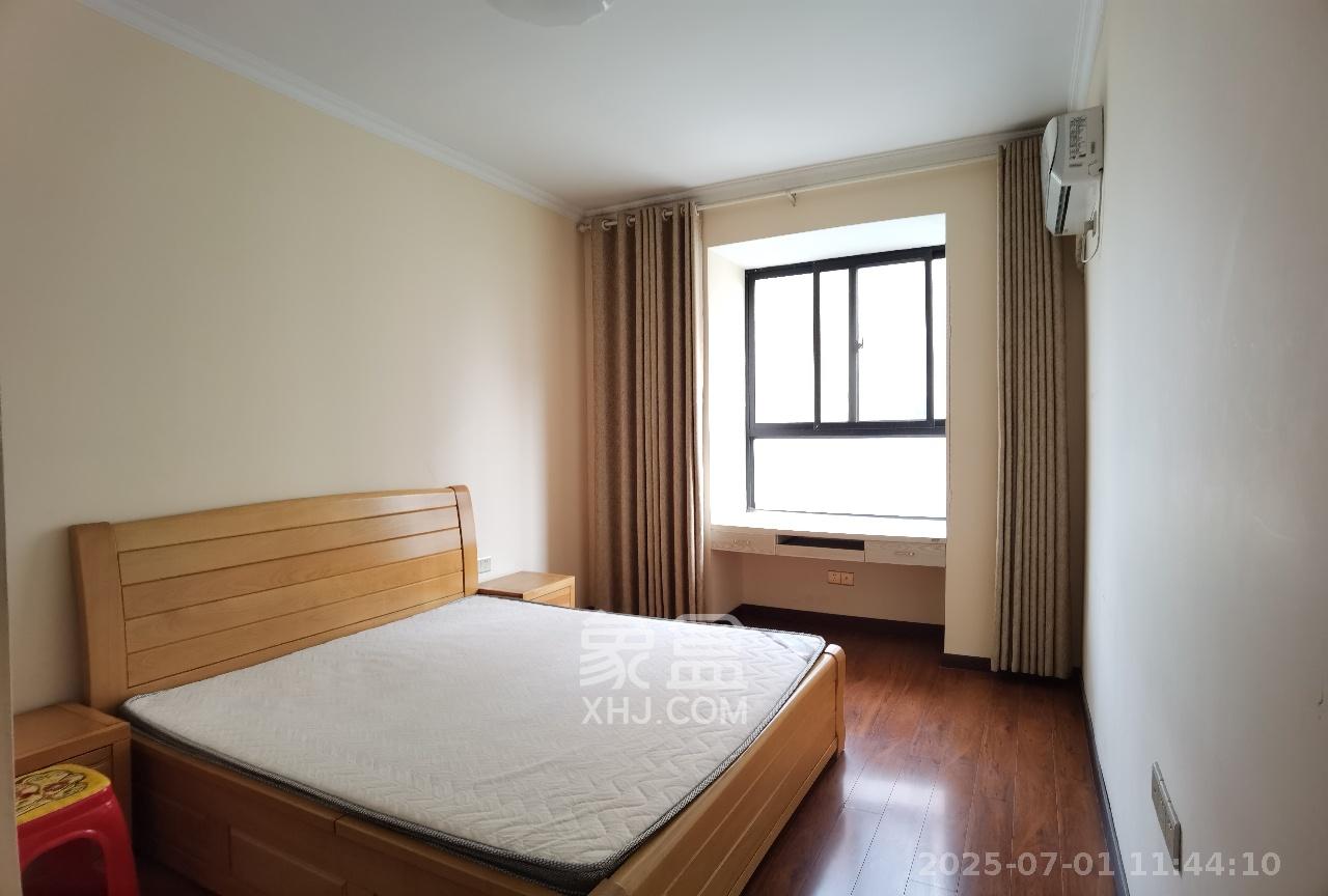 丽景华庭  3室2厅2卫   2000.00元/月室内图