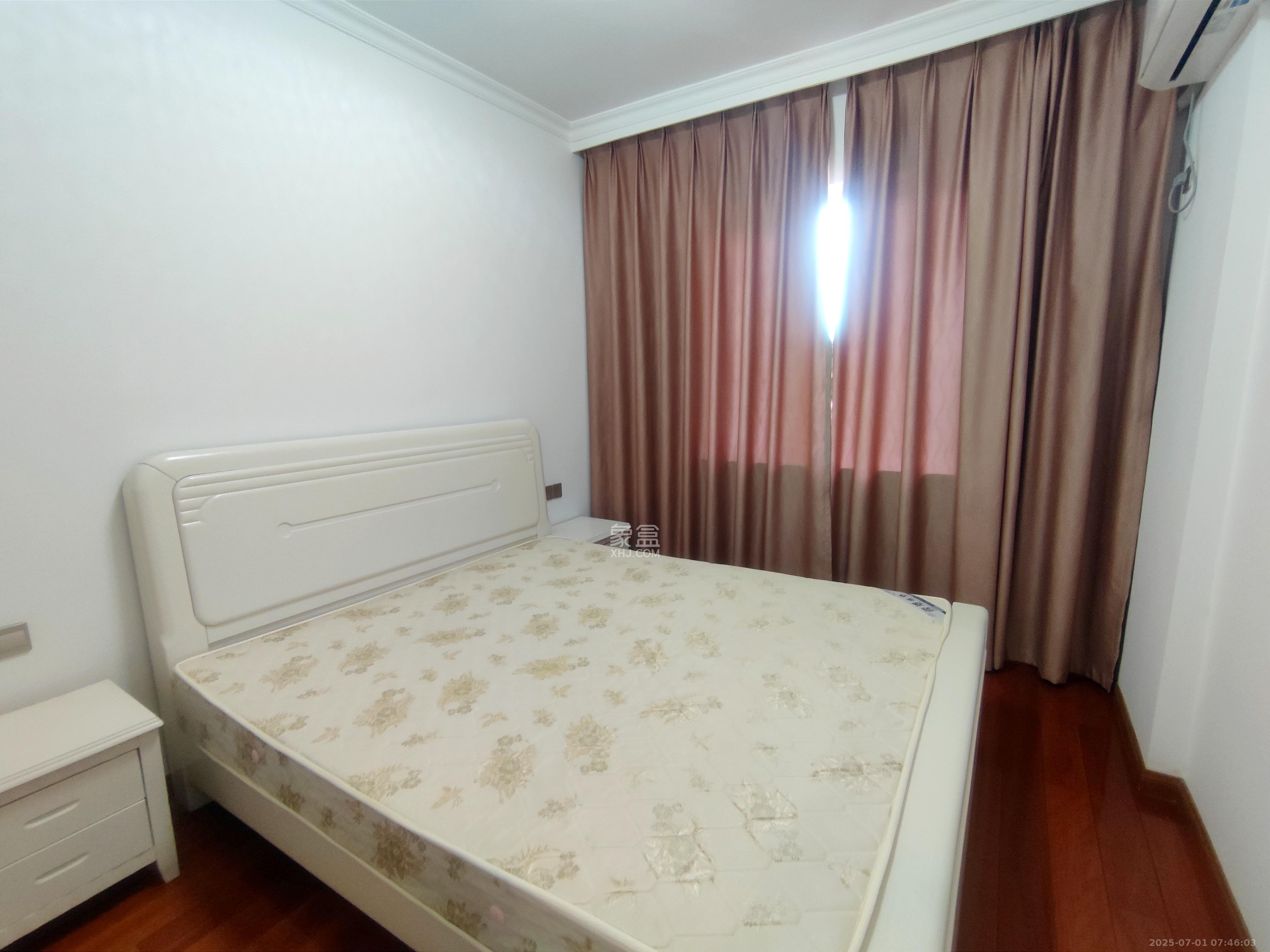 大鸿杰座  3室2厅1卫    2999.0元/月 大鸿杰座  3室2厅1卫    2999.0元/月室内图