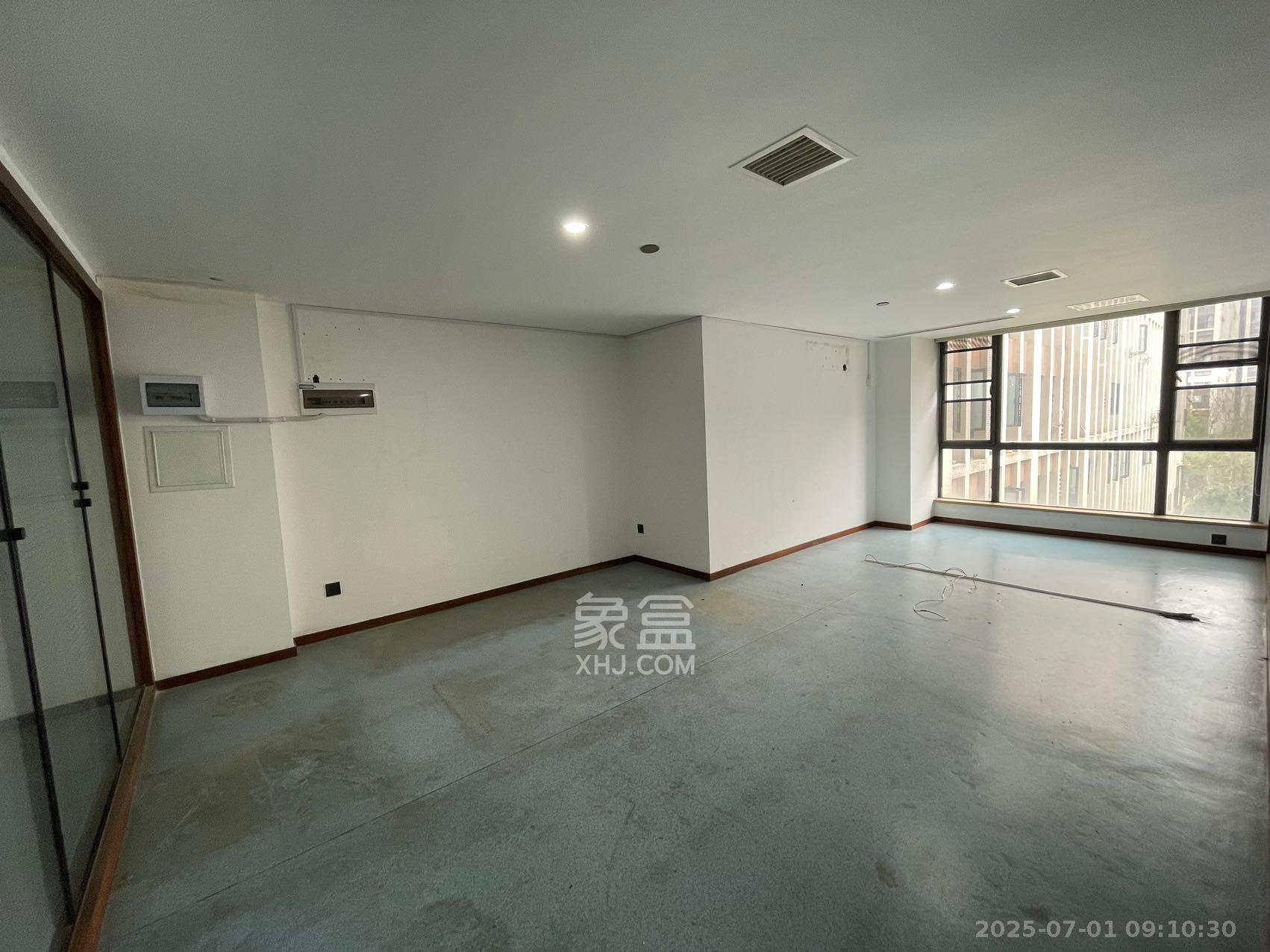 中建芙蓉工社  1室1厅1卫    4500.0元/月 中建芙蓉工社  1室1厅1卫    4500.0元/月