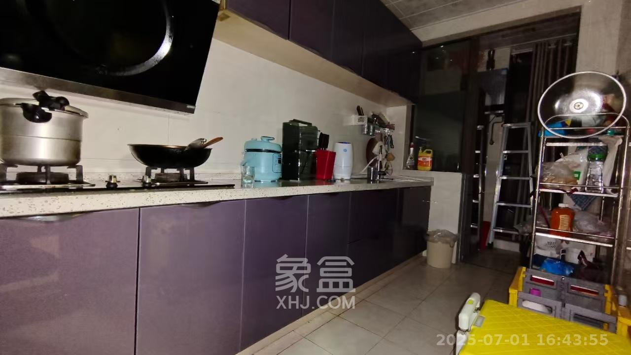 梅溪湖合能璞丽 4室2厅1卫 3500.0元/月 梅溪湖合能璞丽 4室2厅1卫 3500.0元/月室内图