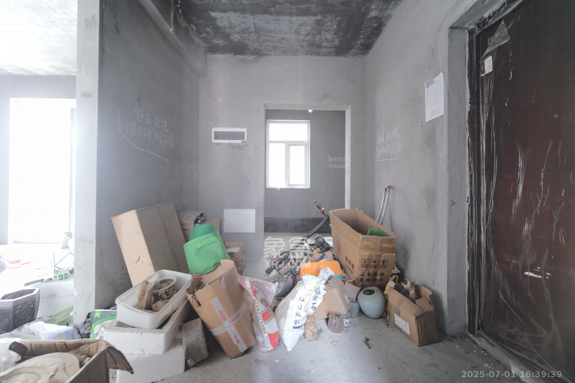 和悦城(蟠龙景苑)  3室2厅2卫    59.2万 和悦城(蟠龙景苑)  3室2厅2卫    59.2万客厅