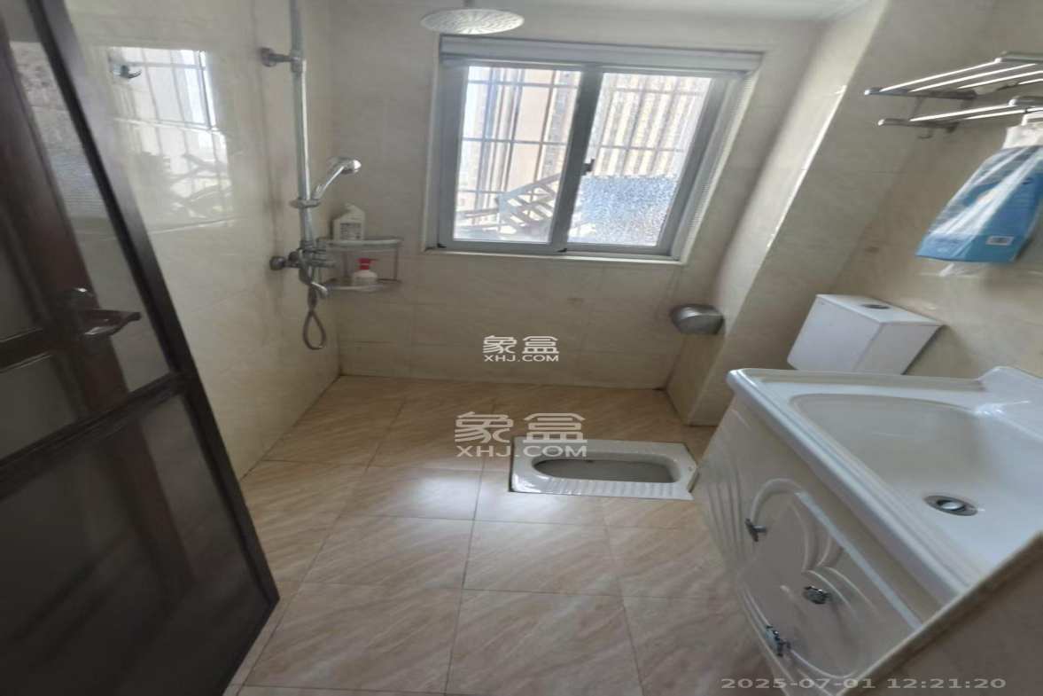 嘉顺苑  3室2厅1卫    2400.0元/月 嘉顺苑  3室2厅1卫    2400.0元/月室内图