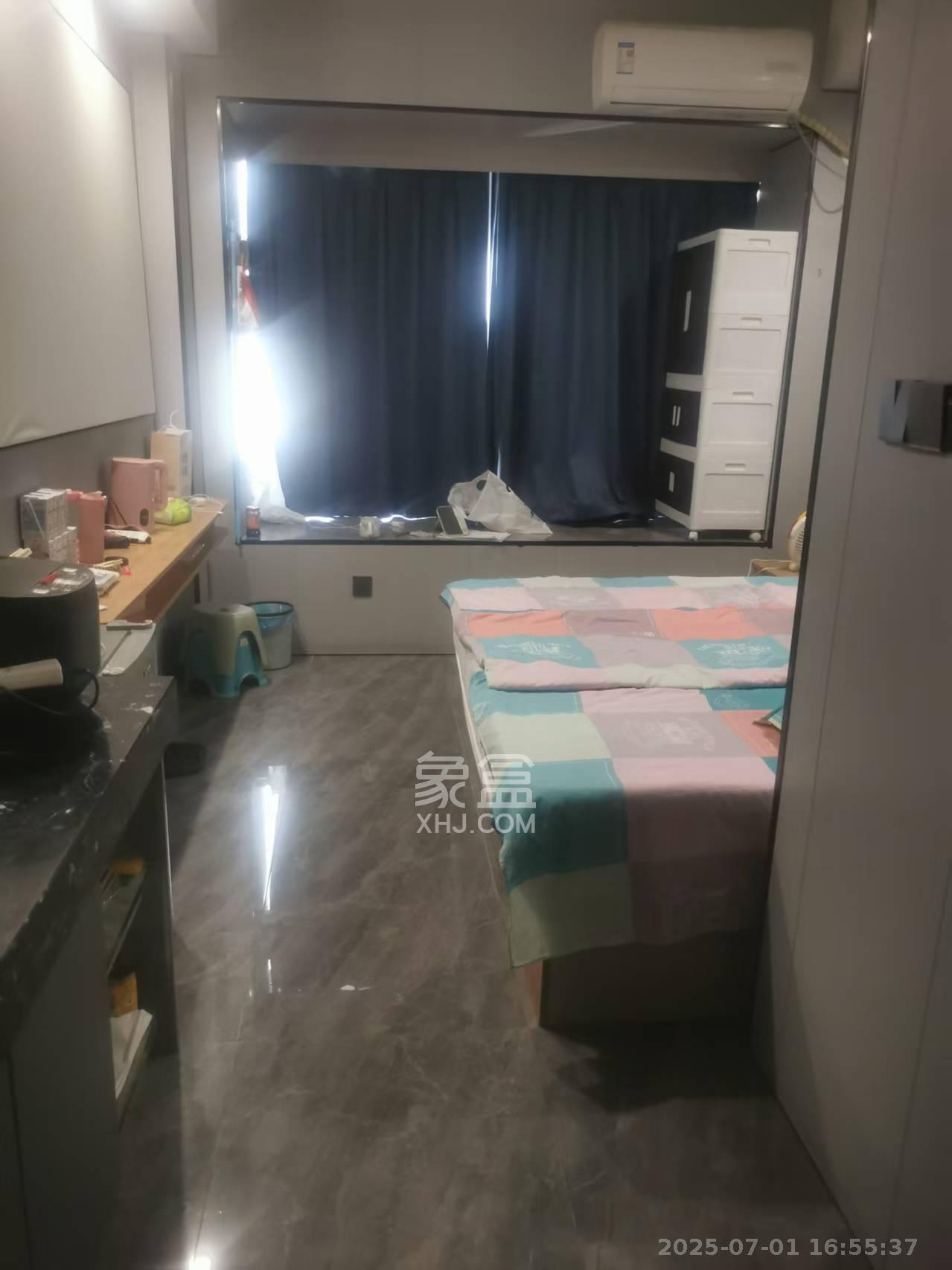 龙湖铂金岛 1室1厅1卫 1500.0元/月 龙湖铂金岛 1室1厅1卫 1500.0元/月室内图