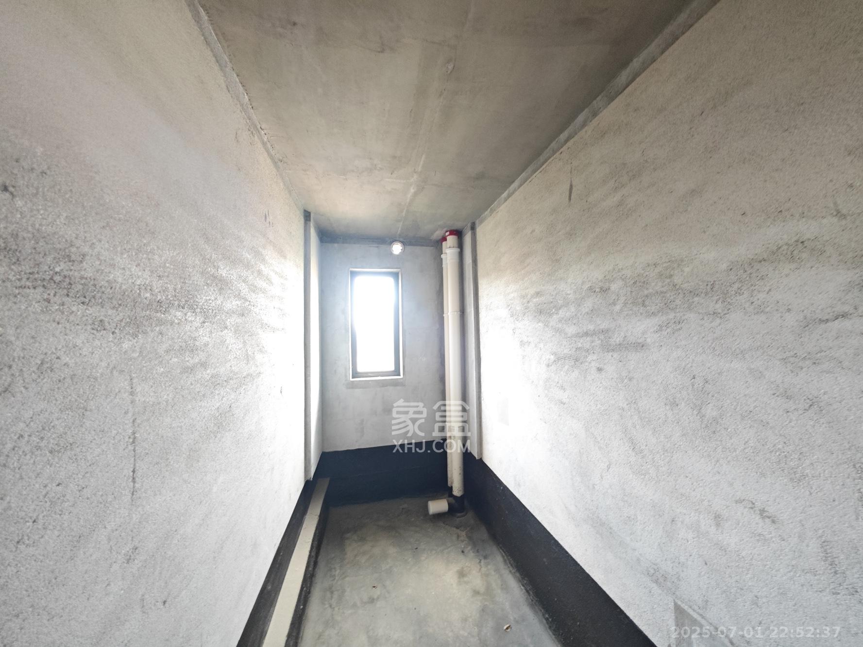 中建嘉和城  4室2厅2卫   118.00万其他