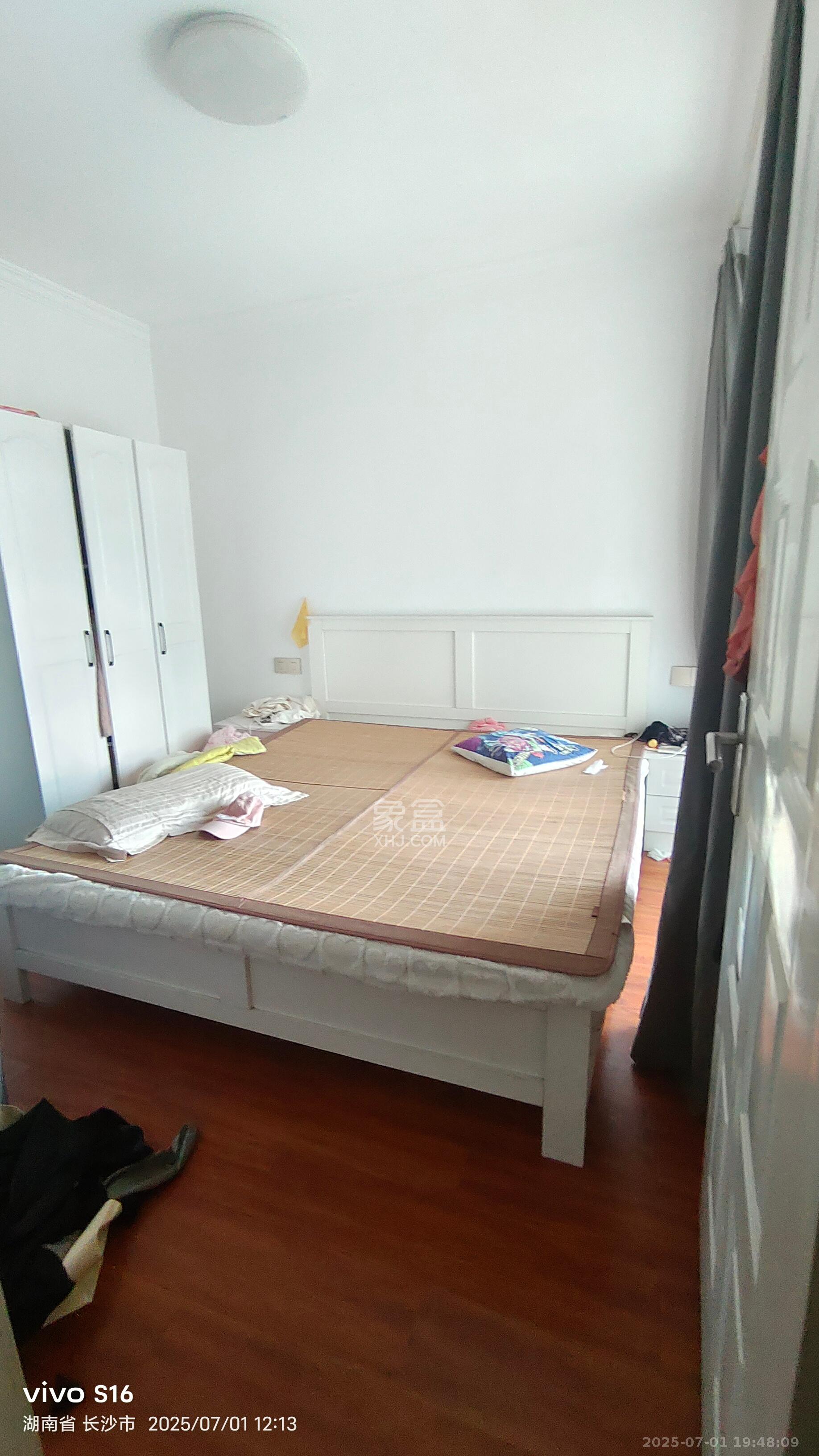 晨兴家园  1室0厅0卫   3300.00元/月室内图