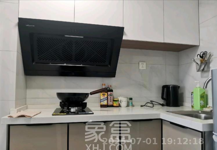 天健城（天健芙蓉盛世三期）  1室0厅1卫   2250.00元/月室内图