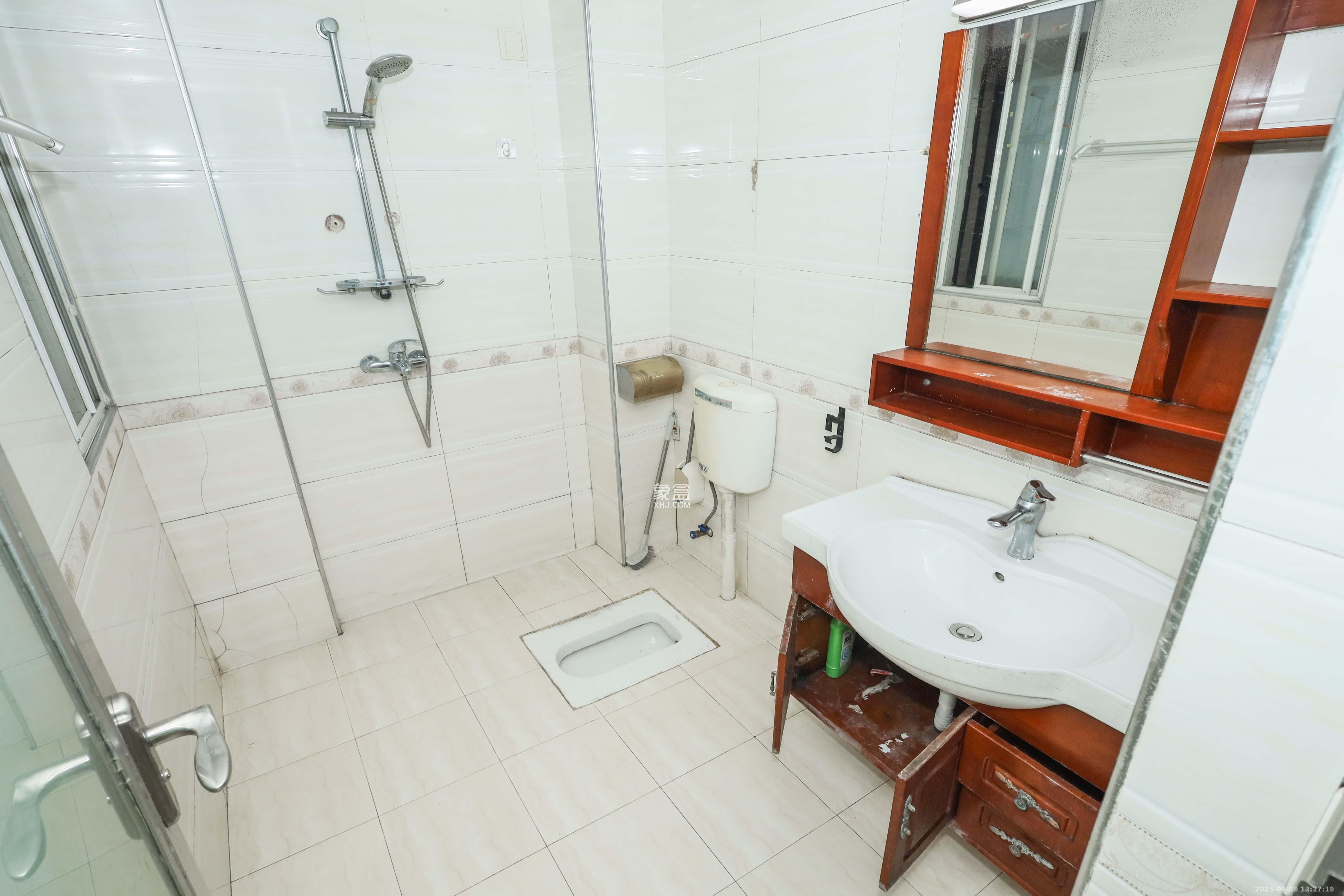 保利麓谷林语E区 3室2厅1卫 2300.0元/月 保利麓谷林语E区 3室2厅1卫 2300.0元/月室内图