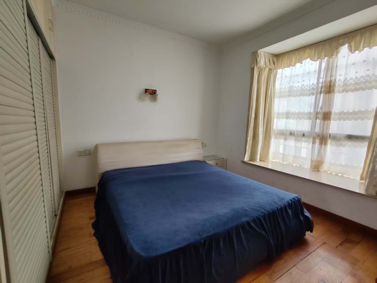 龙洲汇龙苑 4室5厅2卫 1800.0元/月 龙洲汇龙苑 4室5厅2卫 1800.0元/月室内图