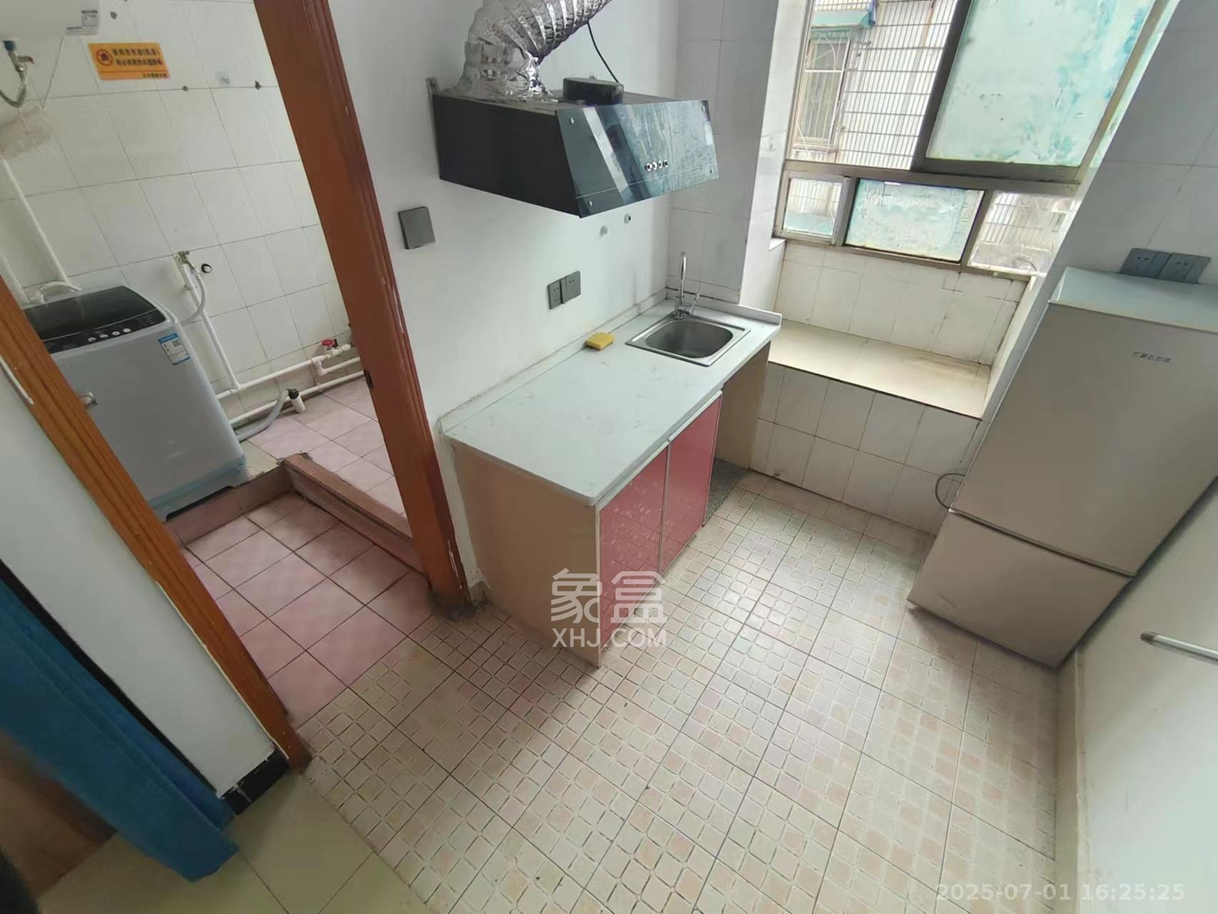 河西布市(望城坡布市) 1室1厅1卫 1100.0元/月 河西布市(望城坡布市) 1室1厅1卫 1100.0元/月室内图