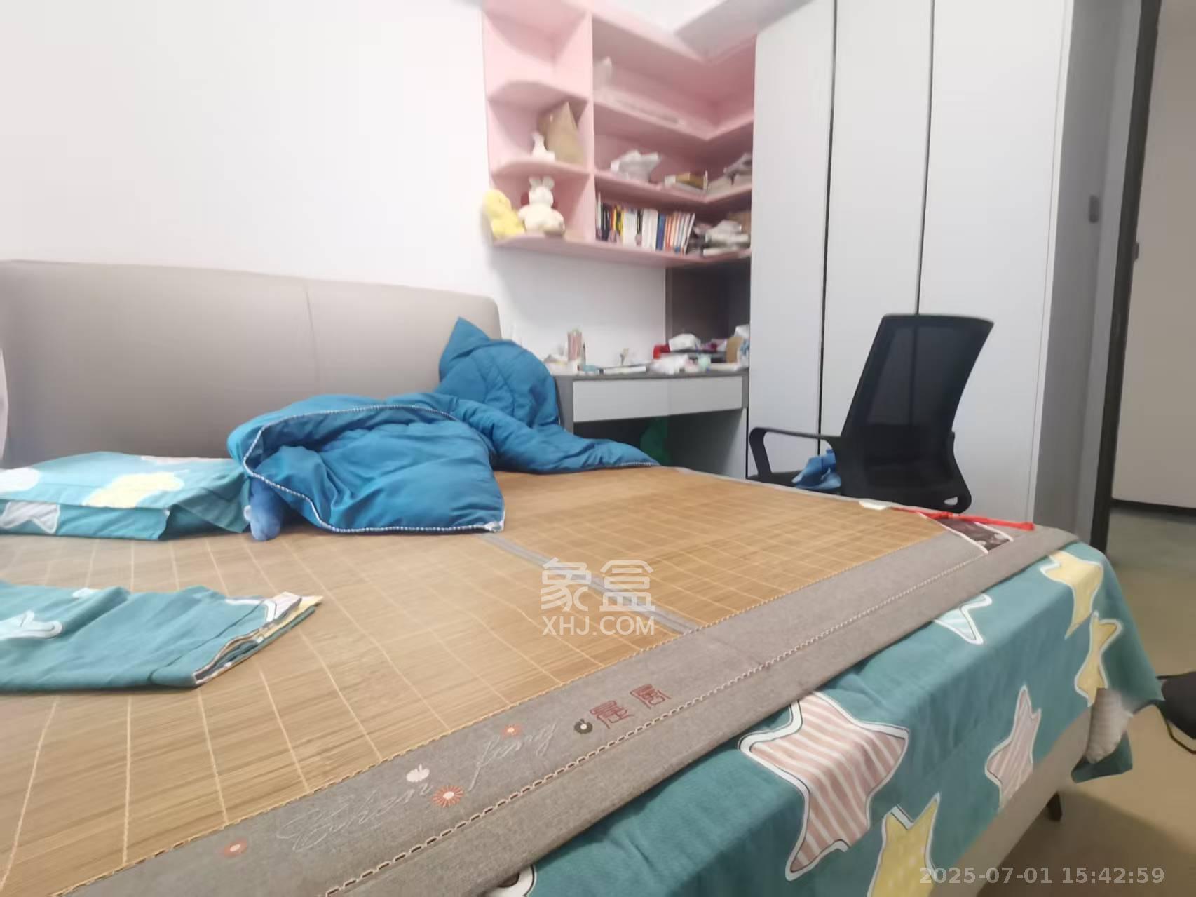 万科魅力之城  4室2厅2卫   4500.00元/月室内图