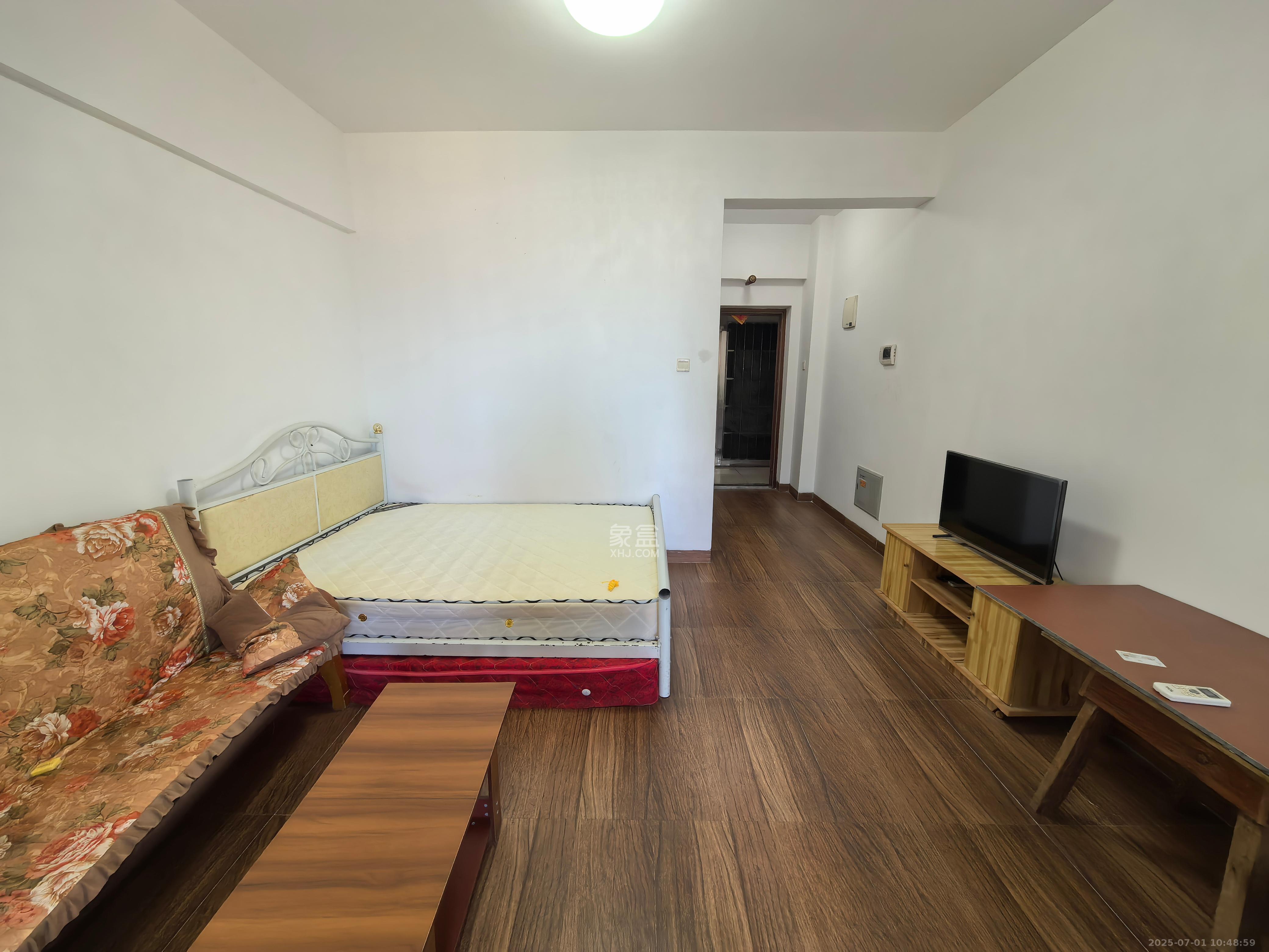 中信凯旋蓝岸(中信新城三期) 1室1厅1卫 1100.0元/月 中信凯旋蓝岸(中信新城三期) 1室1厅1卫 1100.0元/月室内图