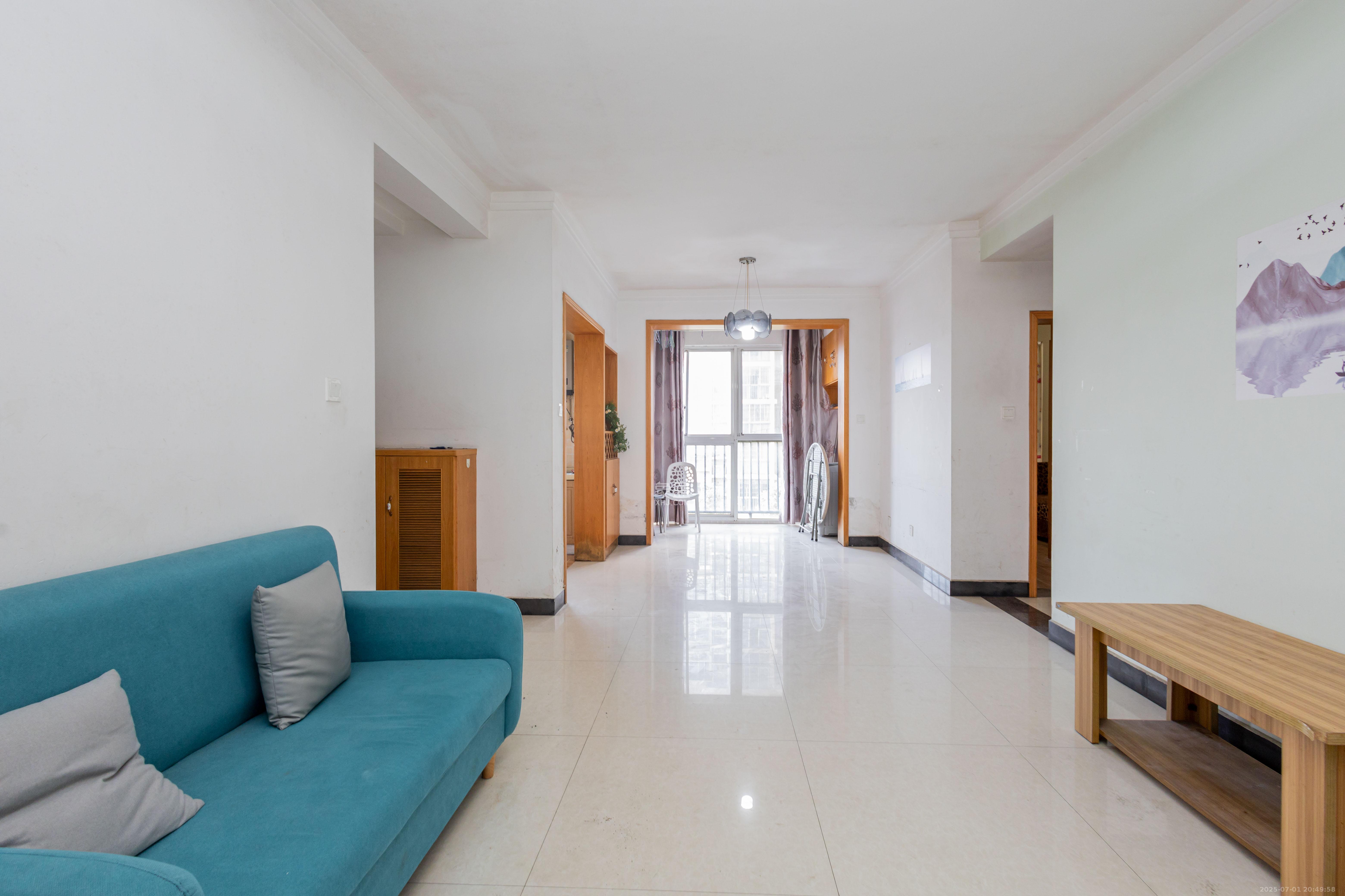 东业苹果社区 2室2厅1卫 42.0万 东业苹果社区 2室2厅1卫 42.0万客厅