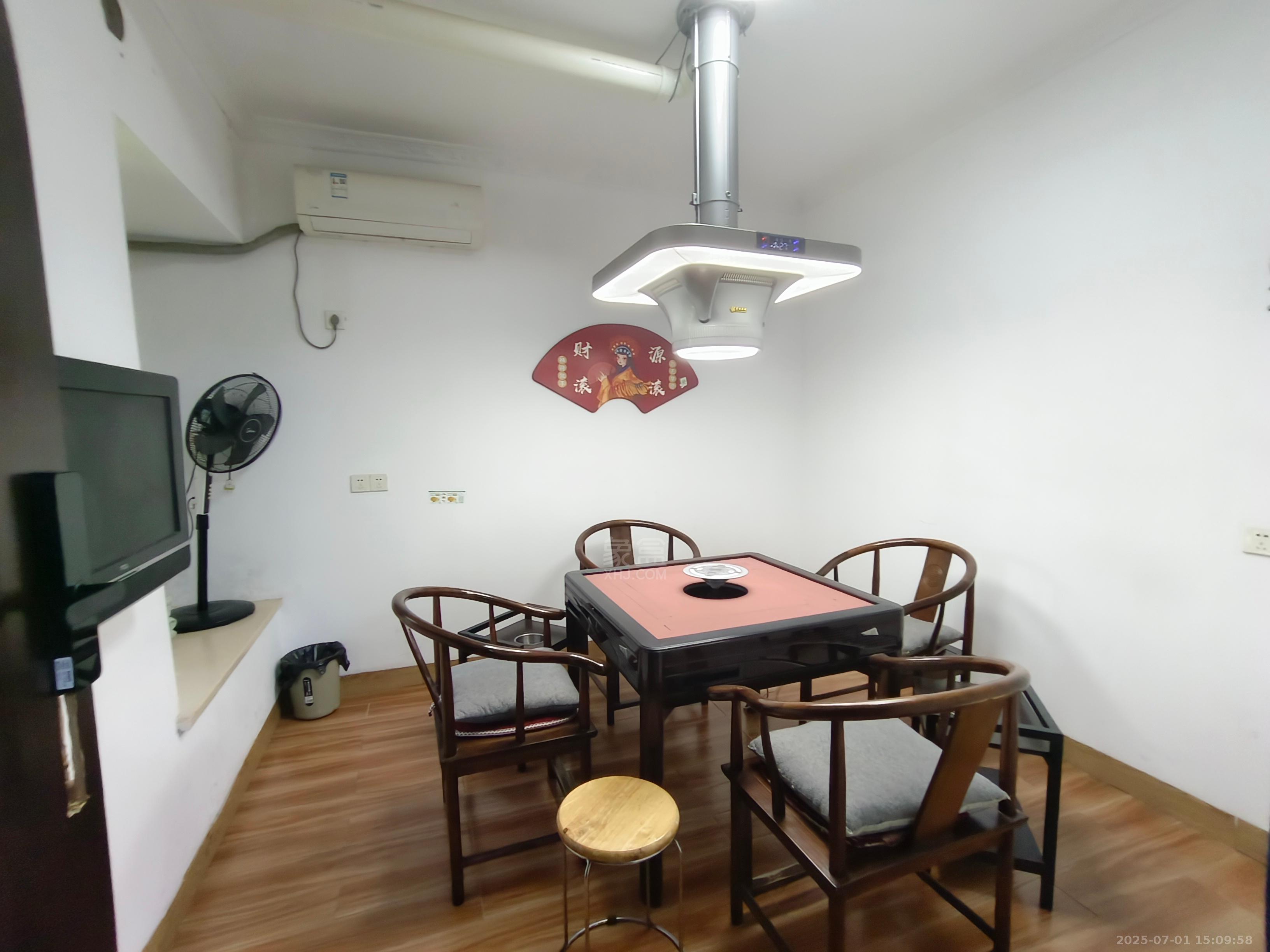 提香蓝岸 3室2厅1卫 1500.0元/月 提香蓝岸 3室2厅1卫 1500.0元/月室内图