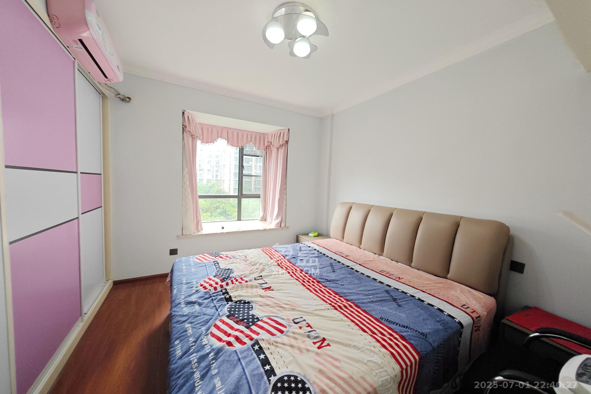 中江佳境天成  4室2厅2卫    126.0万 中江佳境天成  4室2厅2卫    126.0万卧室