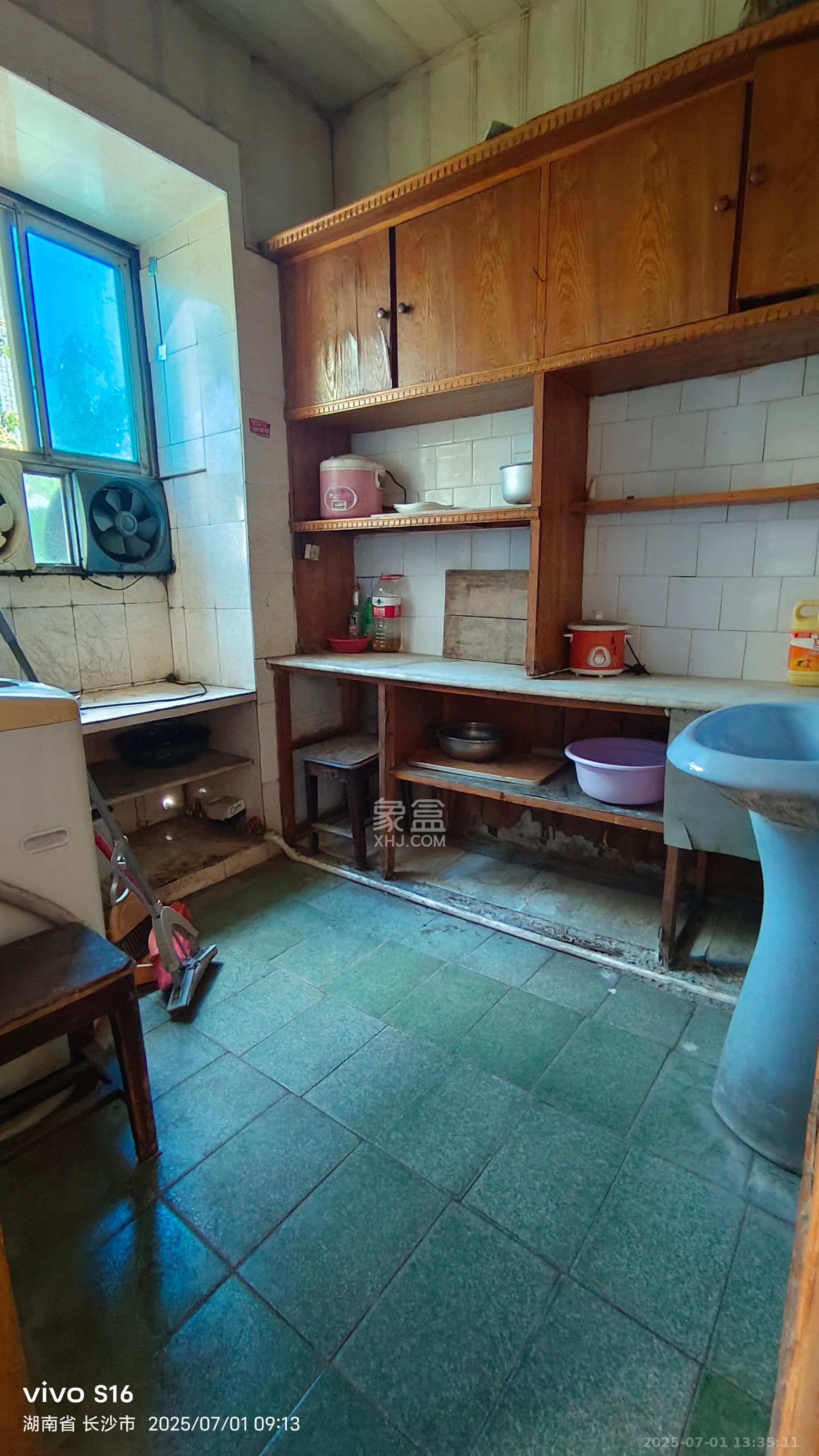 向韶村 2室1厅1卫 1500.0元/月 向韶村 2室1厅1卫 1500.0元/月室内图