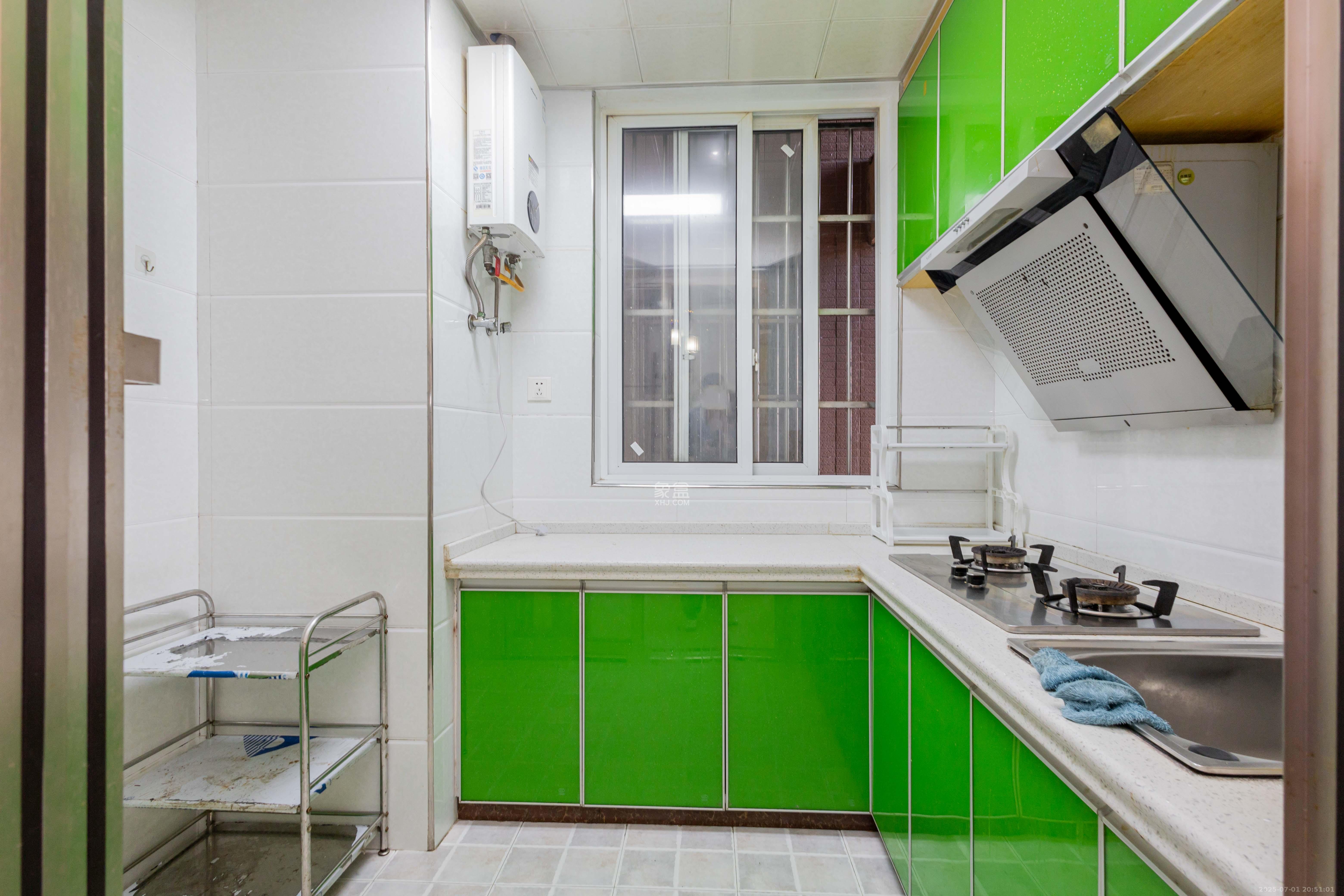 爵士湘 2室2厅1卫 42.0万 爵士湘 2室2厅1卫 42.0万厨房