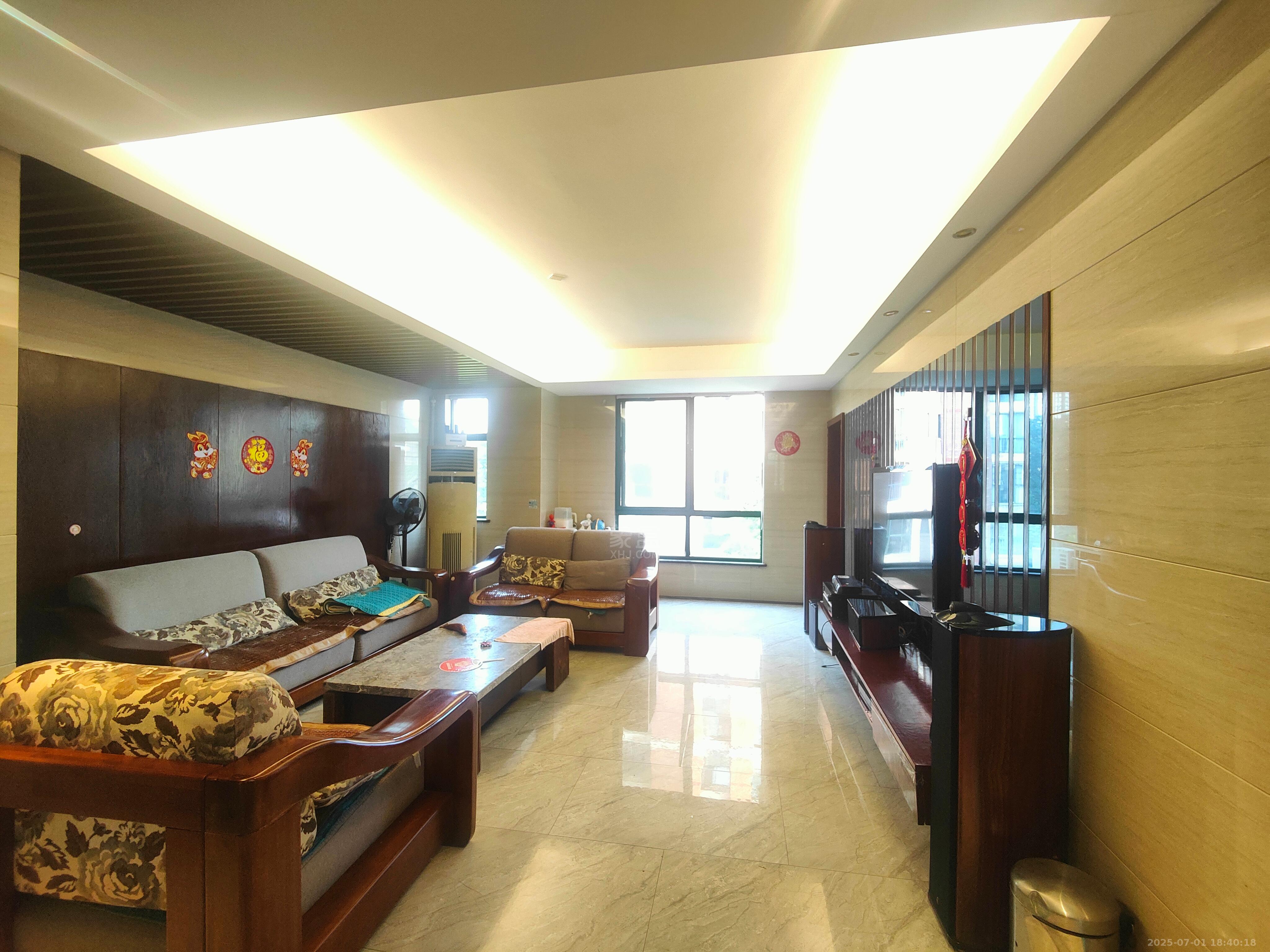 尚格名城天香国舍  4室2厅2卫    3000.0元/月 尚格名城天香国舍  4室2厅2卫    3000.0元/月