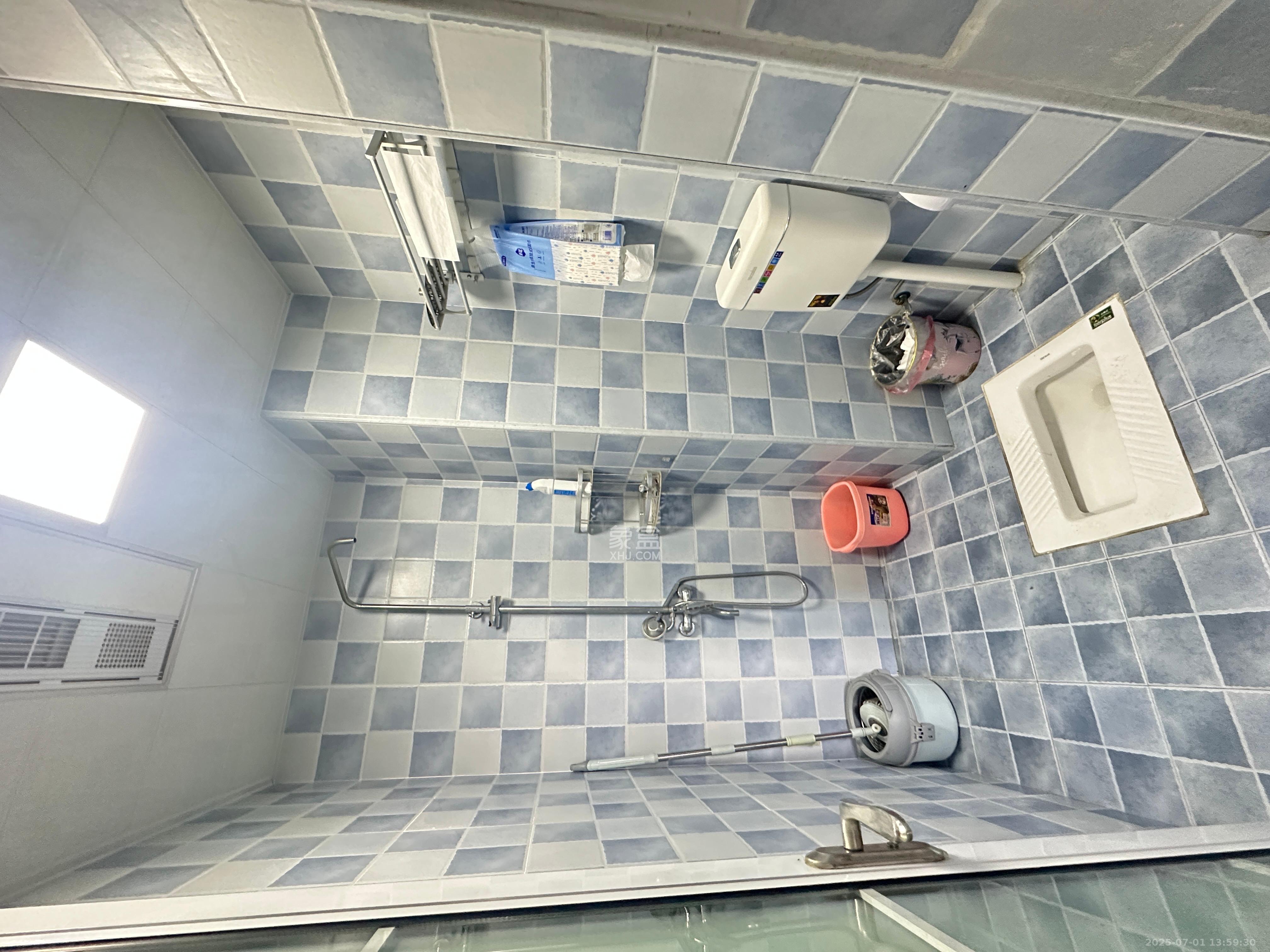 半山公馆(半山国际中心) 1室1厅1卫 2500.0元/月 半山公馆(半山国际中心) 1室1厅1卫 2500.0元/月室内图