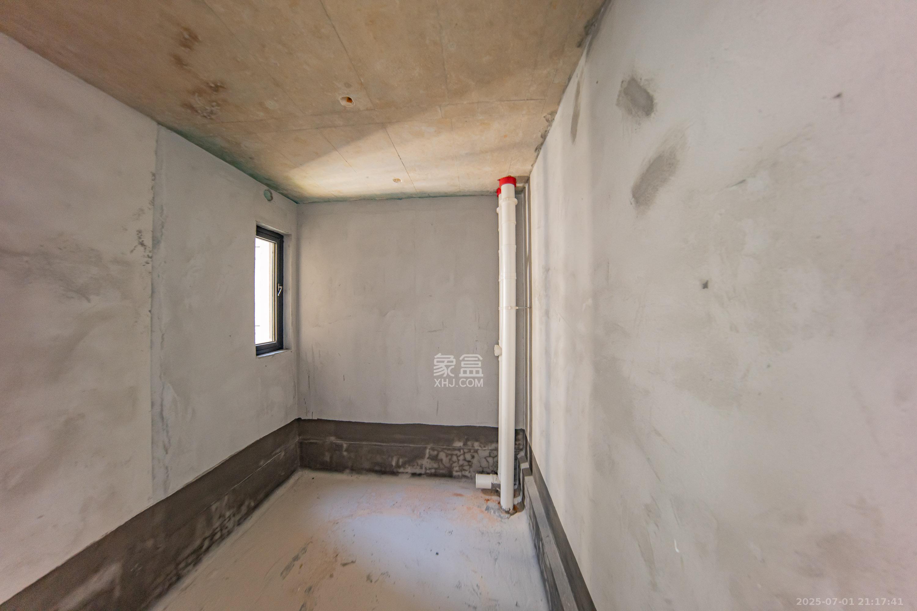 建投象山国际  4室2厅2卫    189.99万卫生间