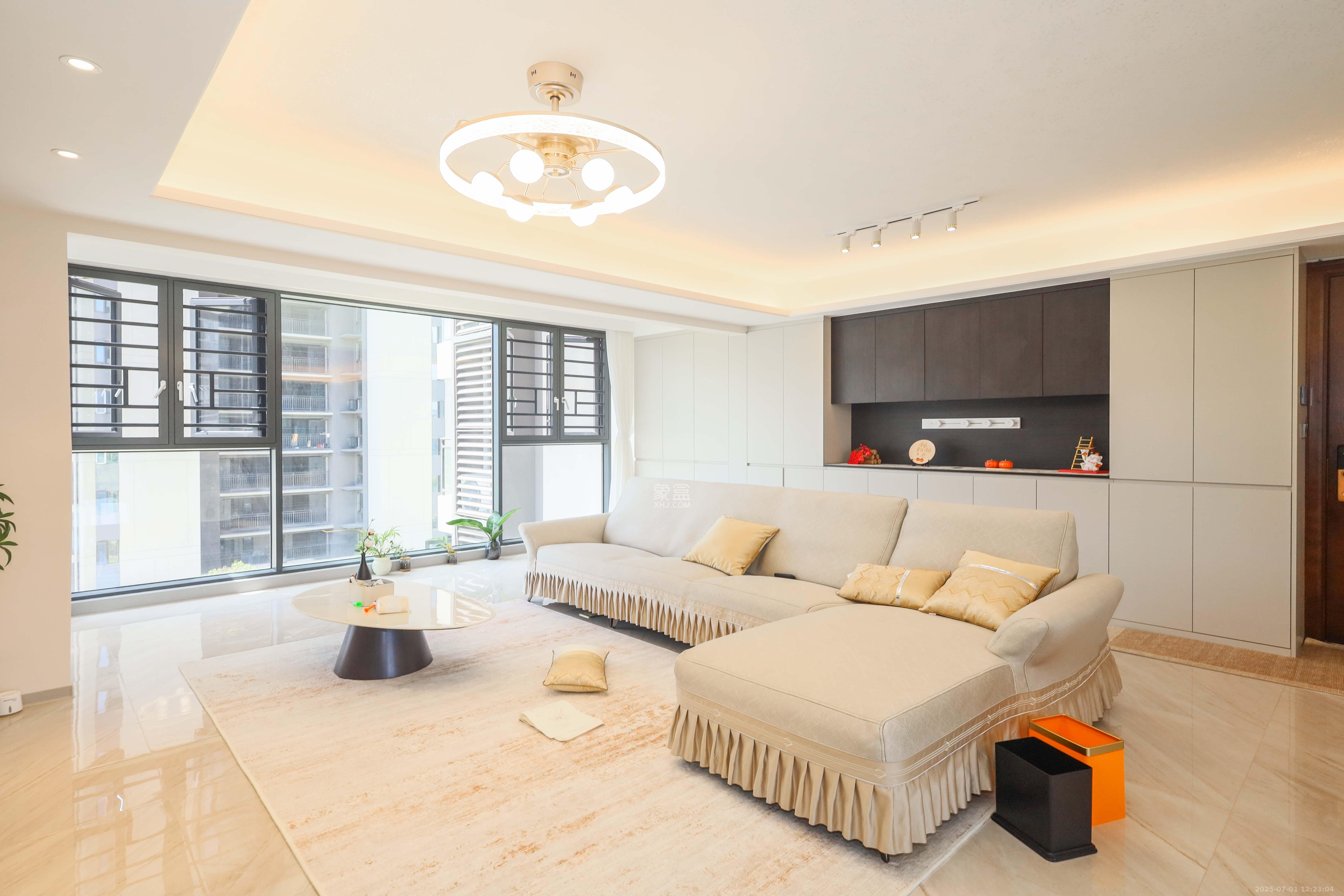 碧桂园博萃梅溪 4室2厅2卫 173.0万 碧桂园博萃梅溪 4室2厅2卫 173.0万客厅