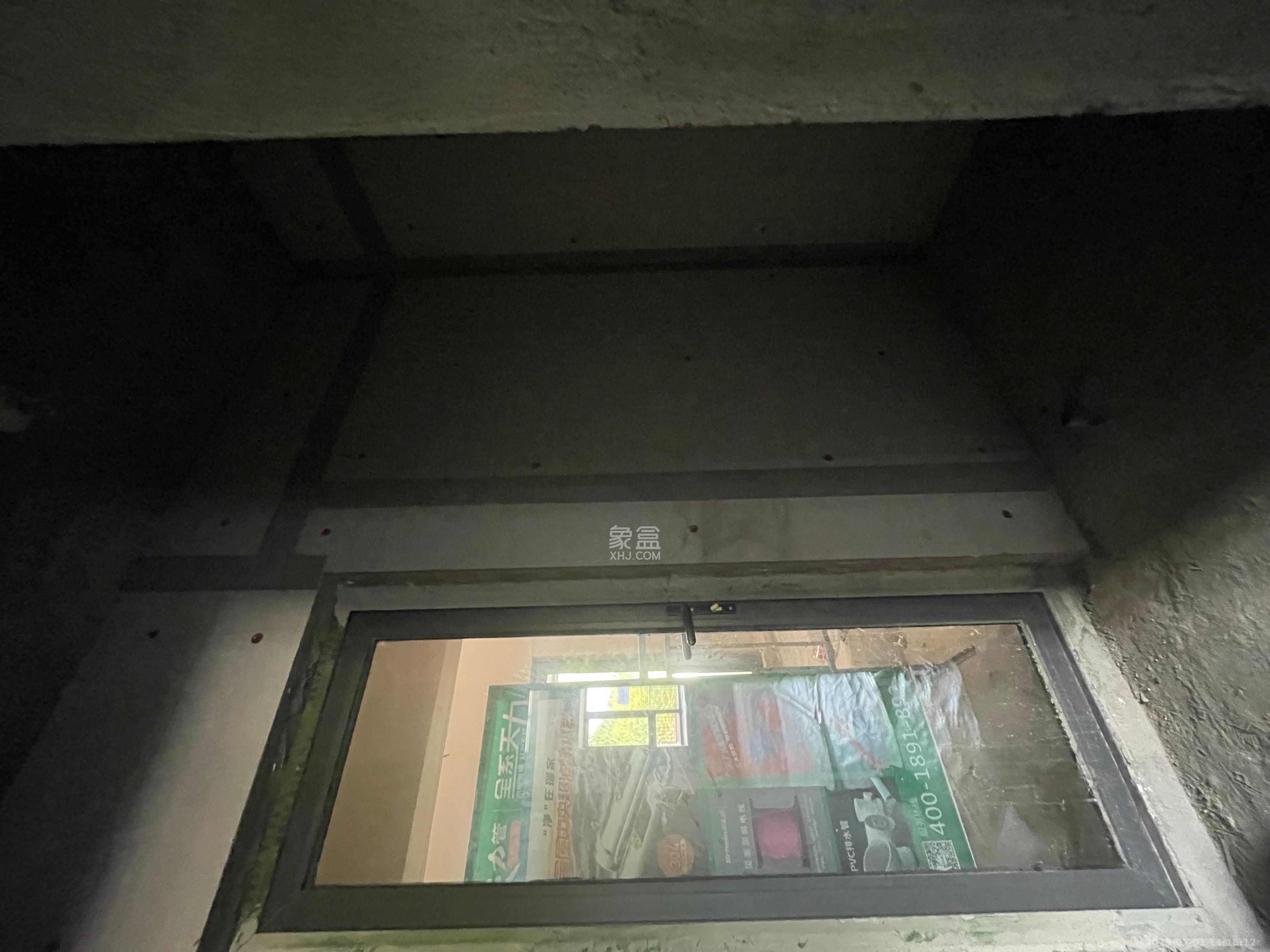 中梁正荣府  1室0厅0卫   1200.00元/月