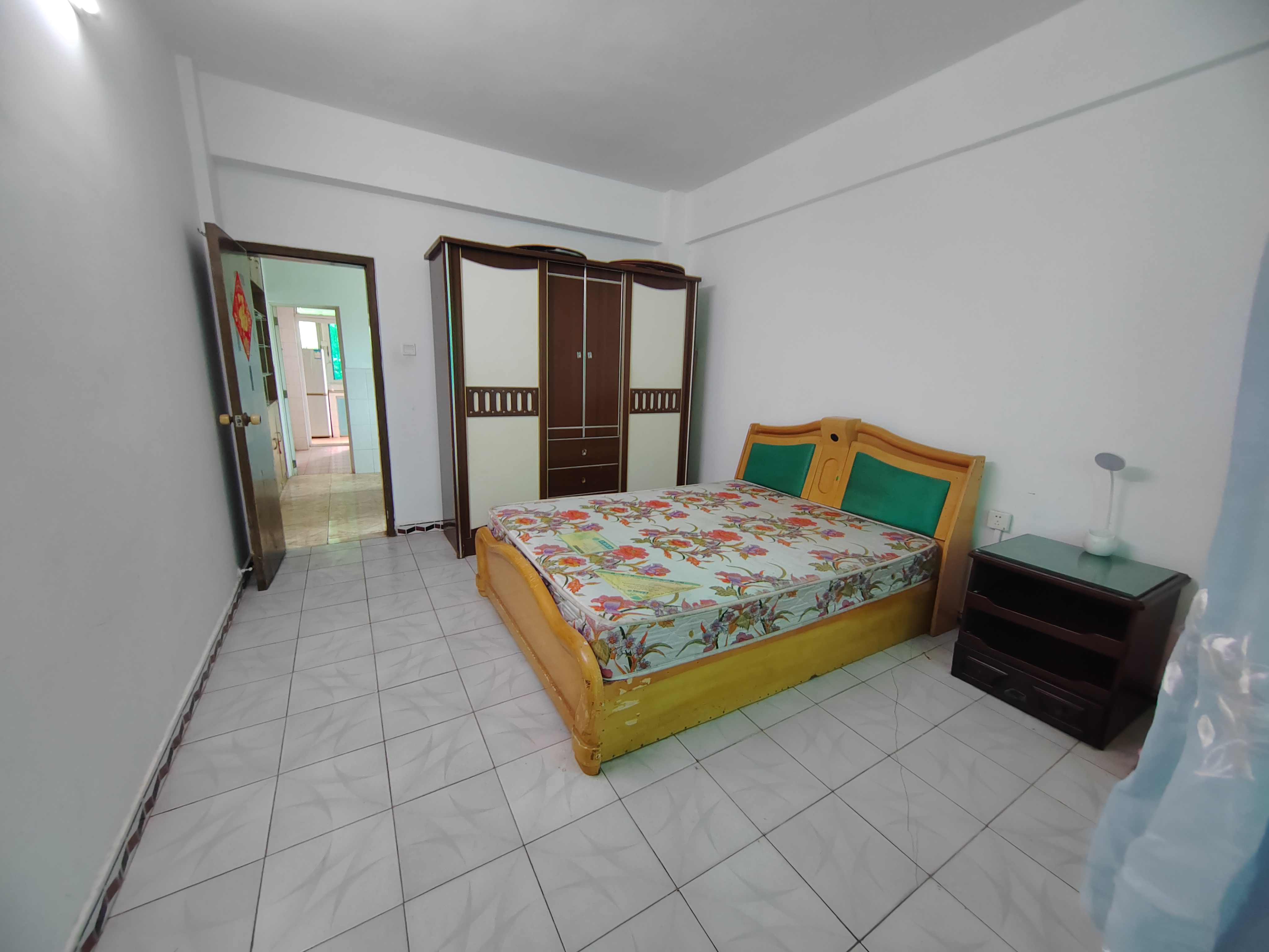 海南省汽车制配厂宿舍(海秀路汽车西站旁) 3室2厅2卫 2200.0元/月 海南省汽车制配厂宿舍(海秀路汽车西站旁) 3室2厅2卫 2200.0元/月室内图