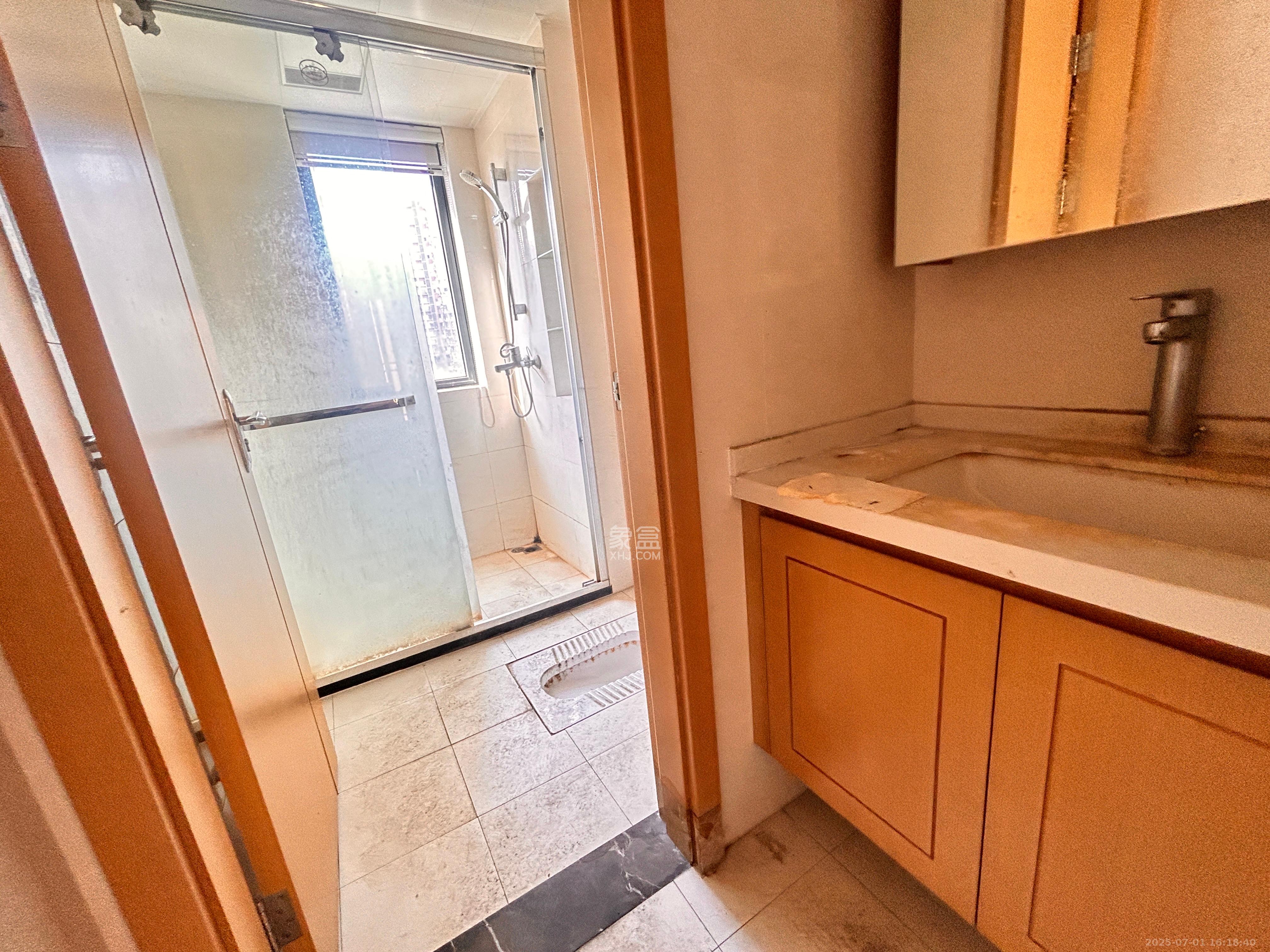 中建璟和城  4室2厅2卫   2800.00元/月室内图